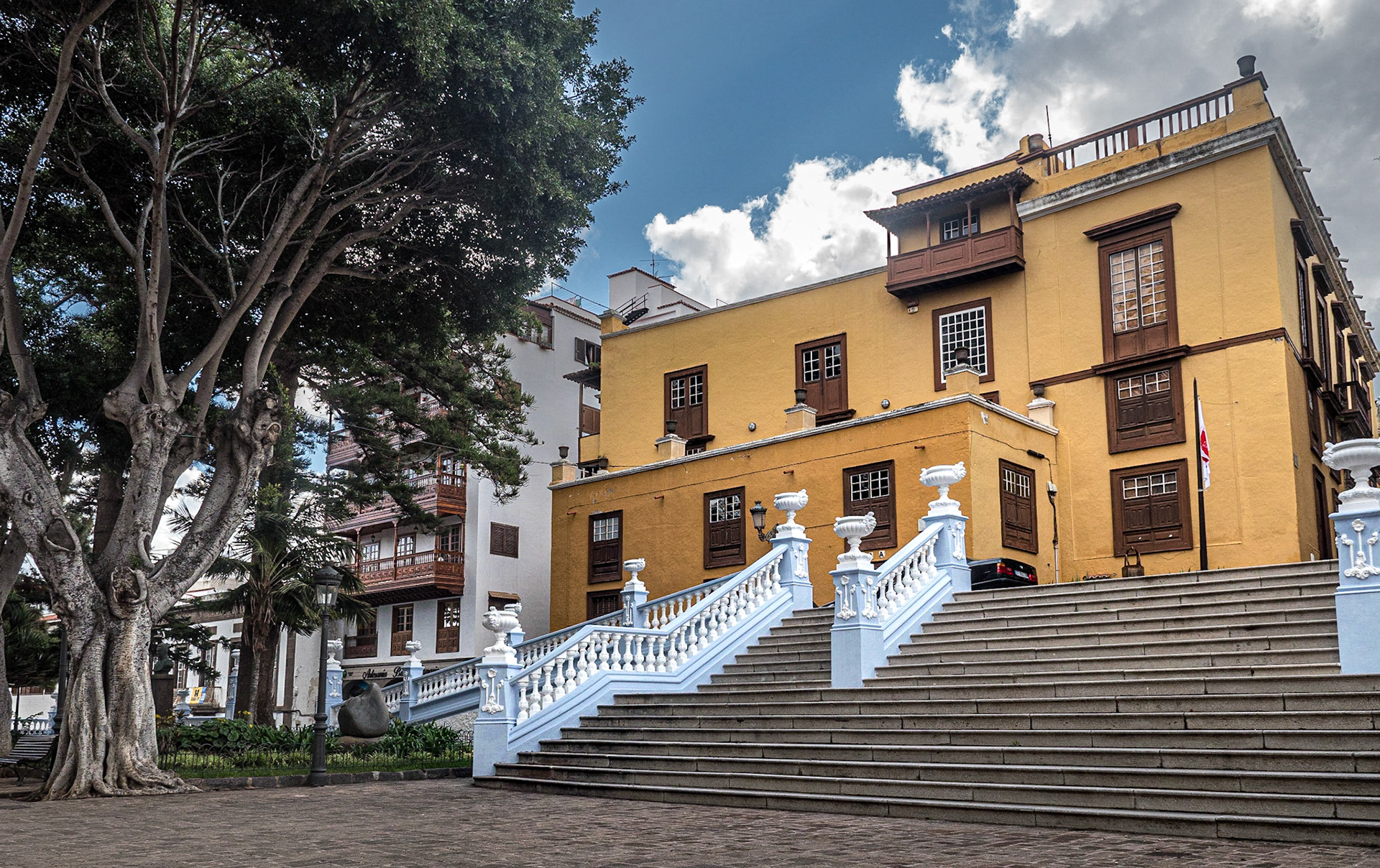 Plaza Andrés de Lorenzo Cáceres, Icod de los Vinos, Tenerife, 28 Jan 2022