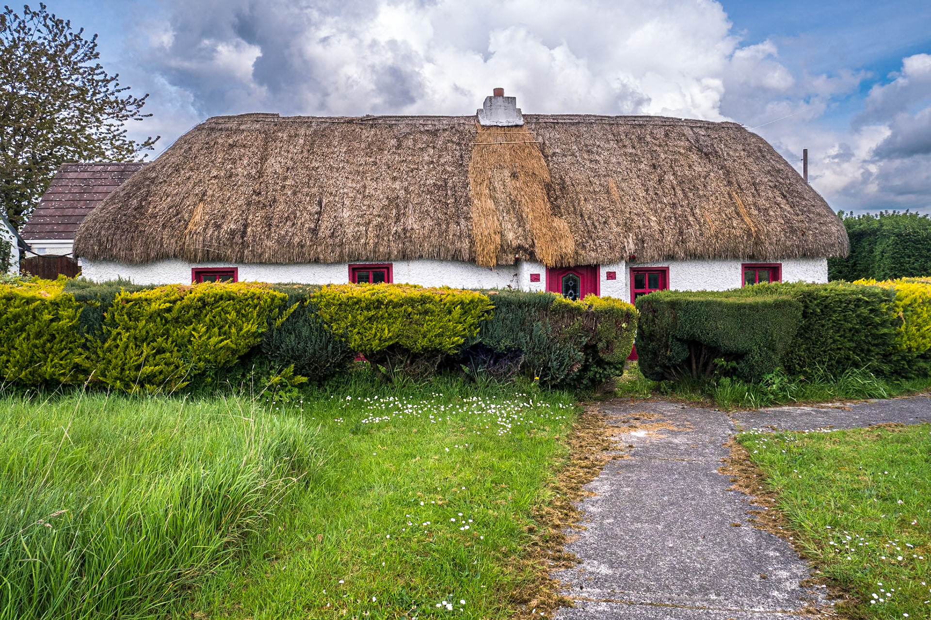 Thatched house, Carbury Sweep, Co Kildare, 2 May 2023