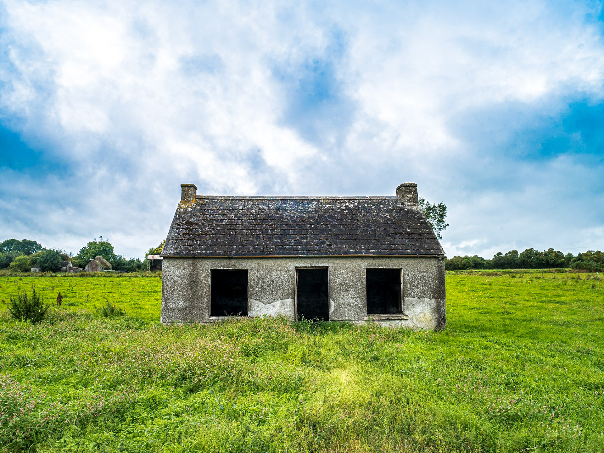 Abandoned housoe, south of Athlone, 7 Sep 2017