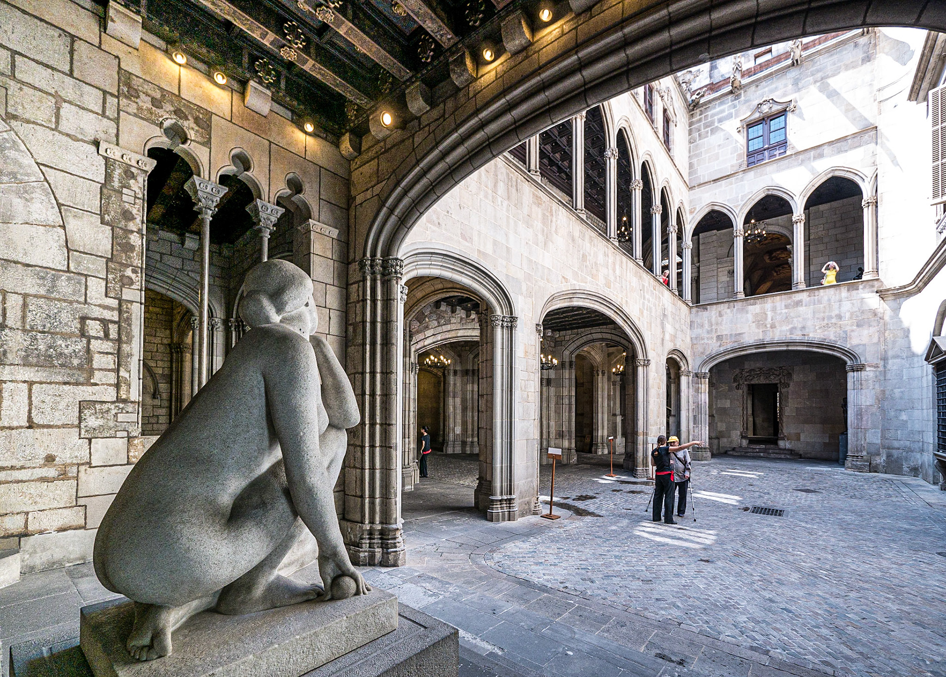 Inside the Ajuntament (Town Hall), Barcelona, 26 Jun 2016