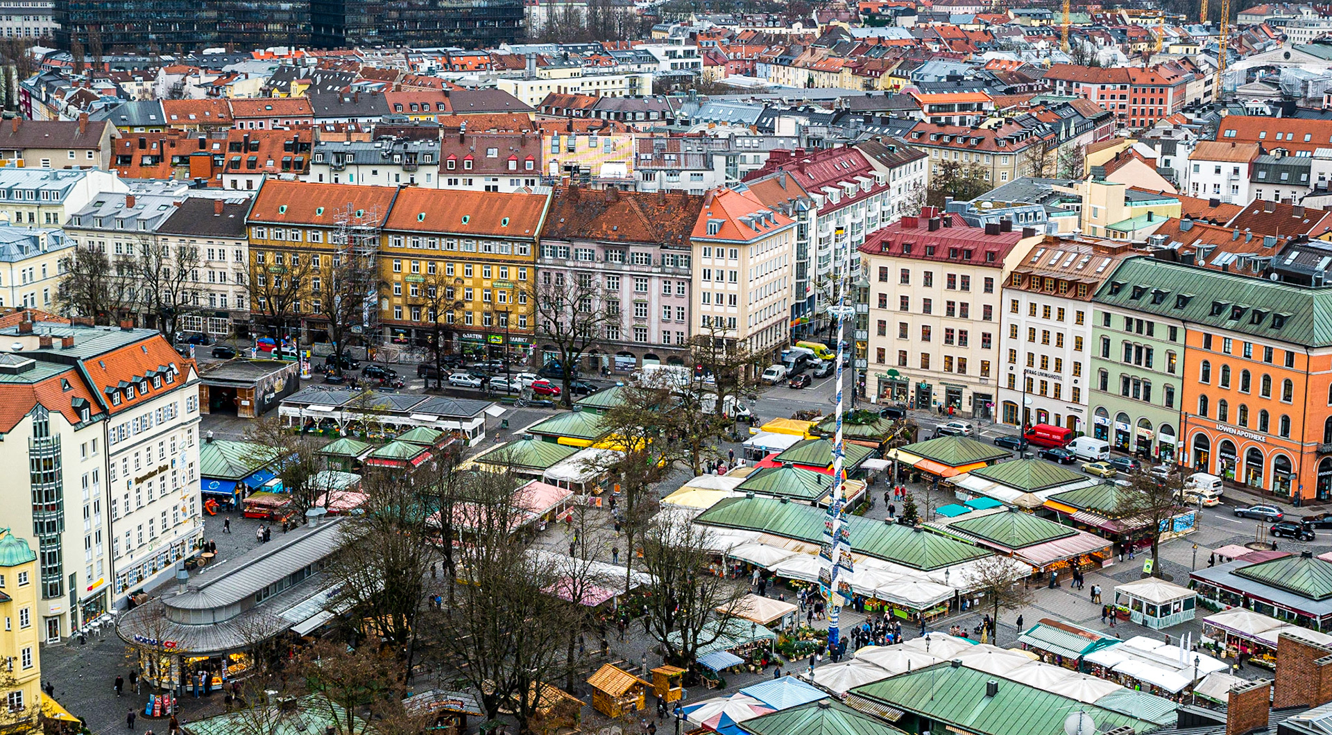 Viktualienmarkt from tower of Peterskirche, Munich, 17 Dec 2014