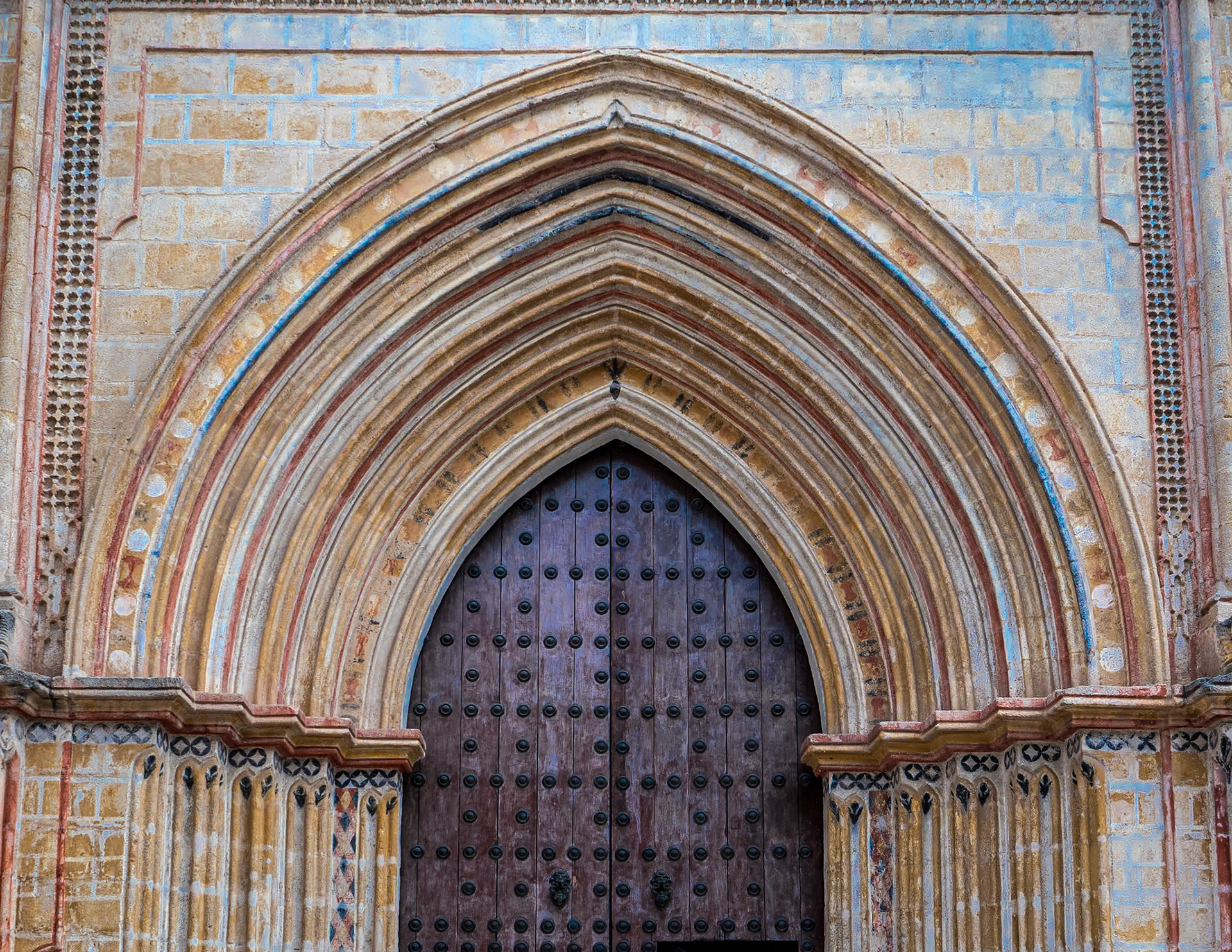 Outside the Centro Andaluz de Arte Contemporáneo, Seville, 21 Mar 2024