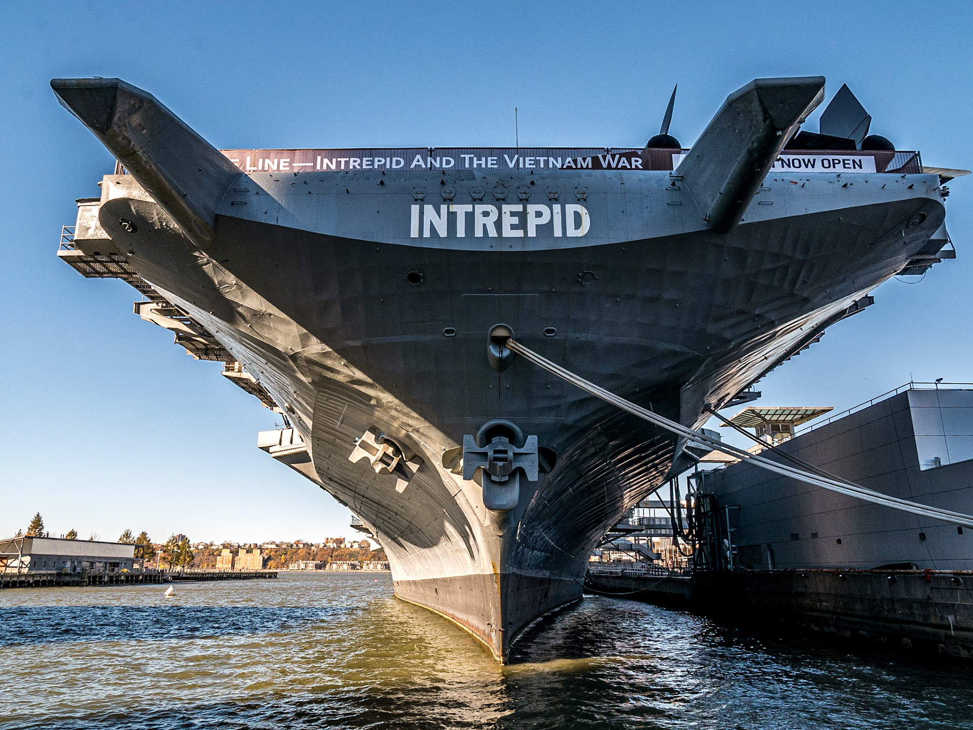 USS Intrepid, Manhattan, 20 Nov 2015