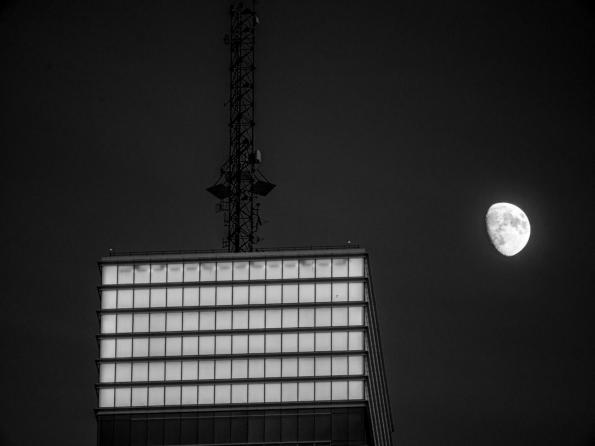 Taken from Fifth Avenue, near the SE corner of Central Park, Manhattan