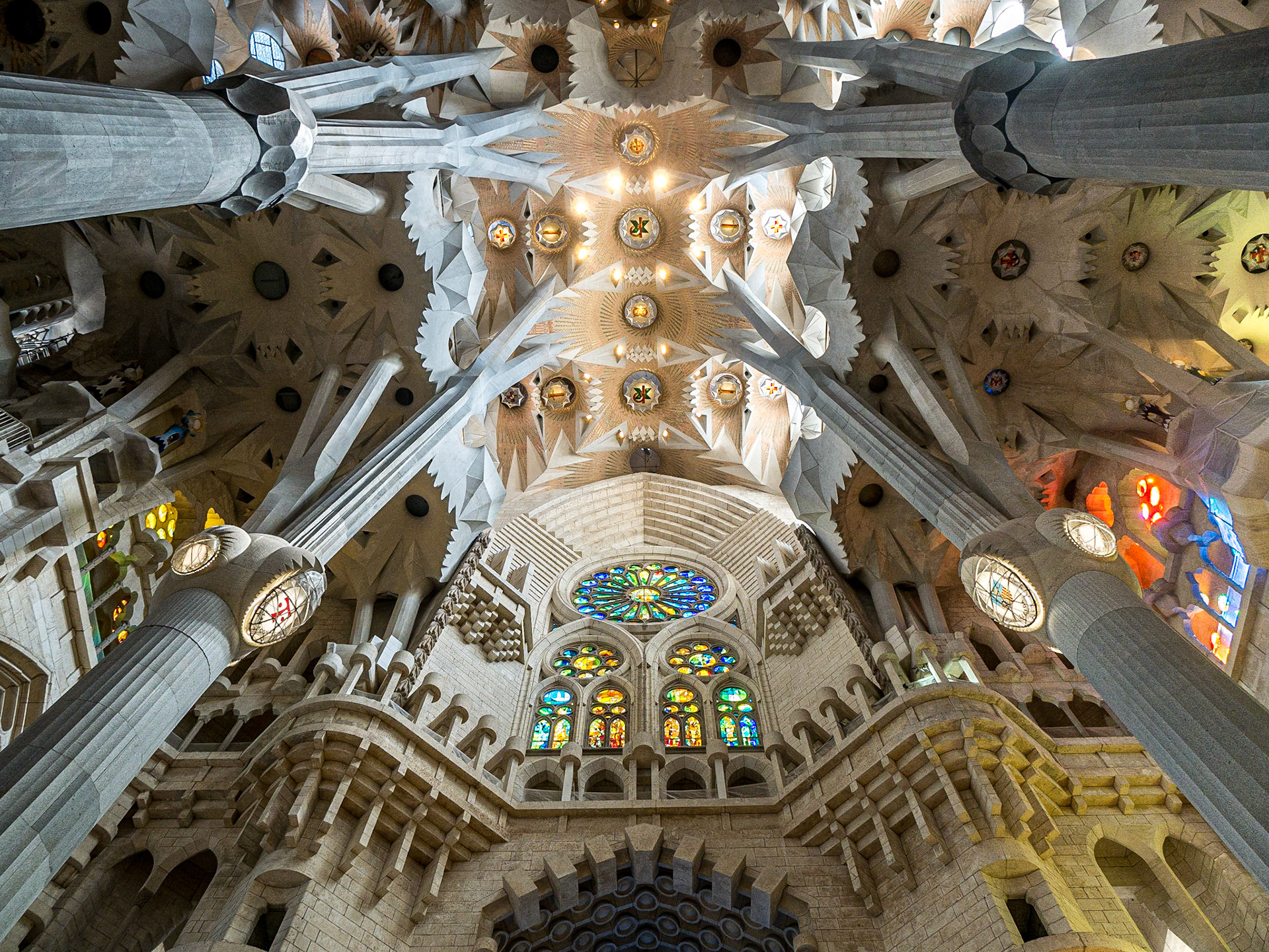 Interior of Sagrada Família, Barcelona, 30 Jun 2016