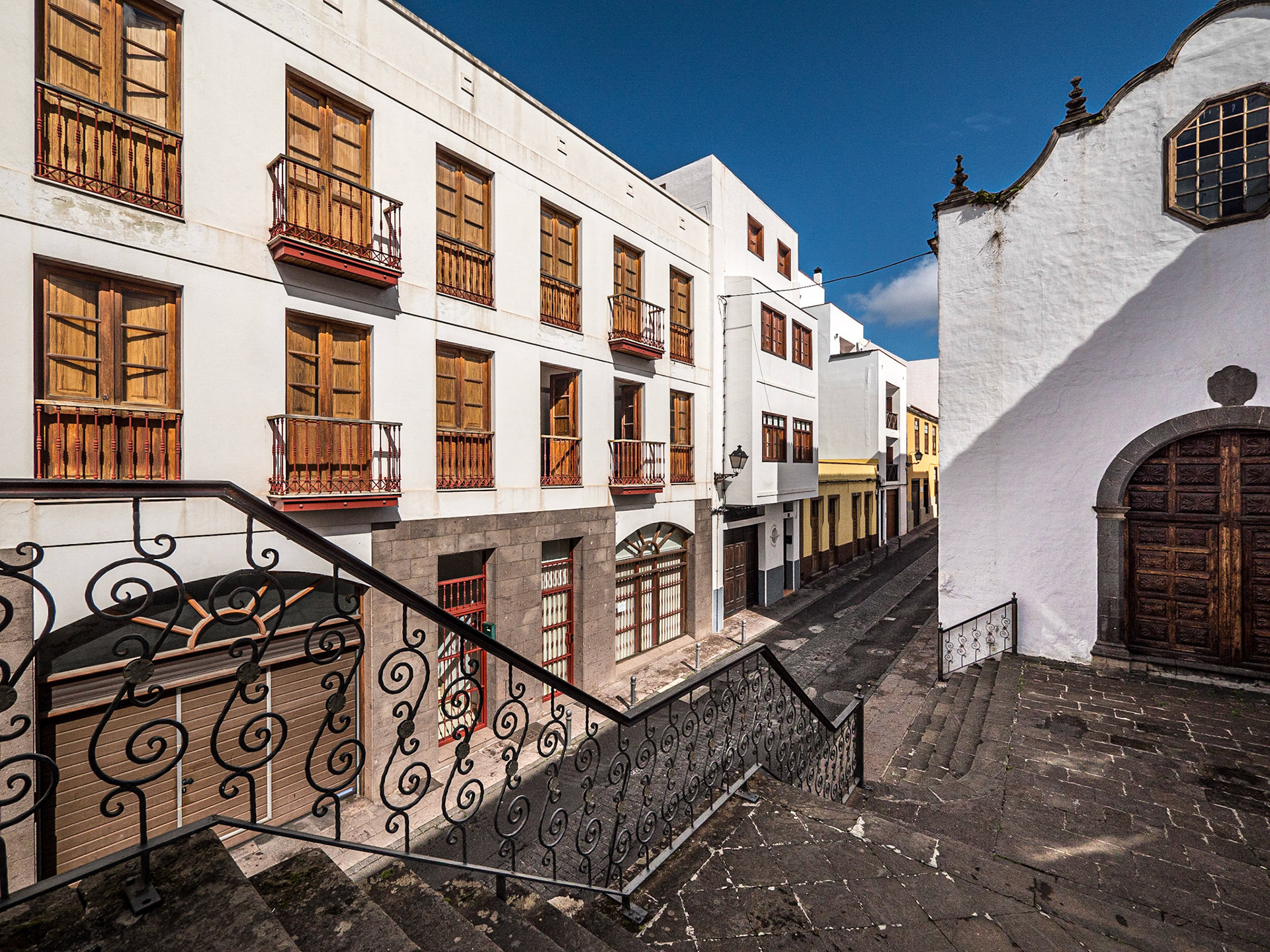 By the Convent of San Francisco, Icod de los Vinos, Tenerife, 28 Jan 2022
