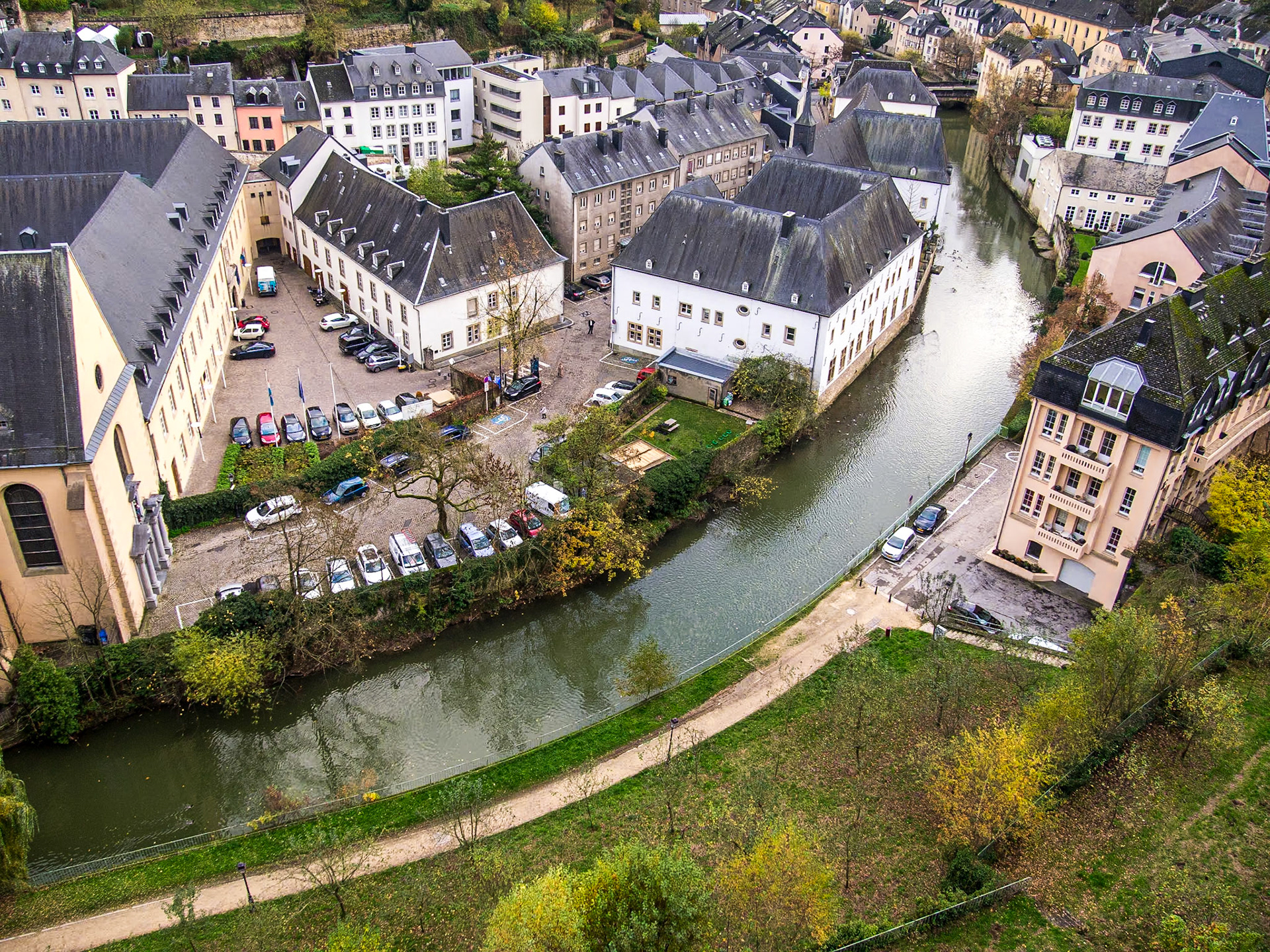 Luxembourg, 19 Nov 2013
