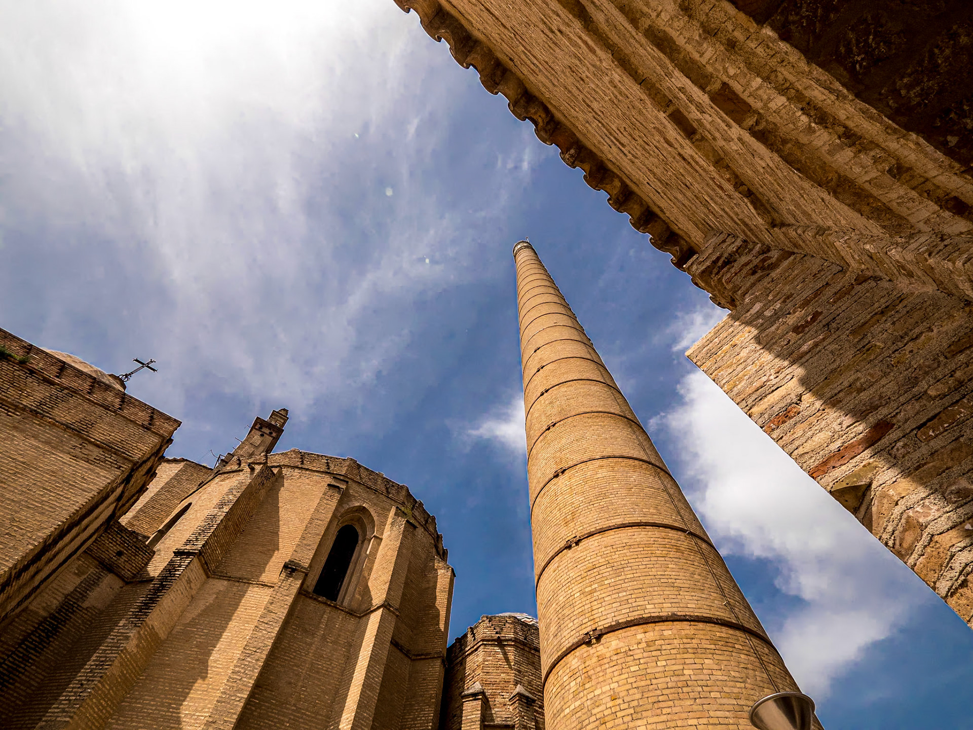 Outside the Centro Andaluz de Arte Contemporáneo, Seville, 21 Mar 2024