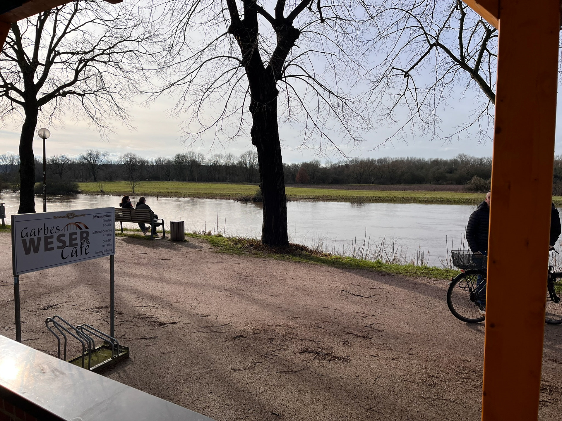 Einkehren und den Ausblick genießen