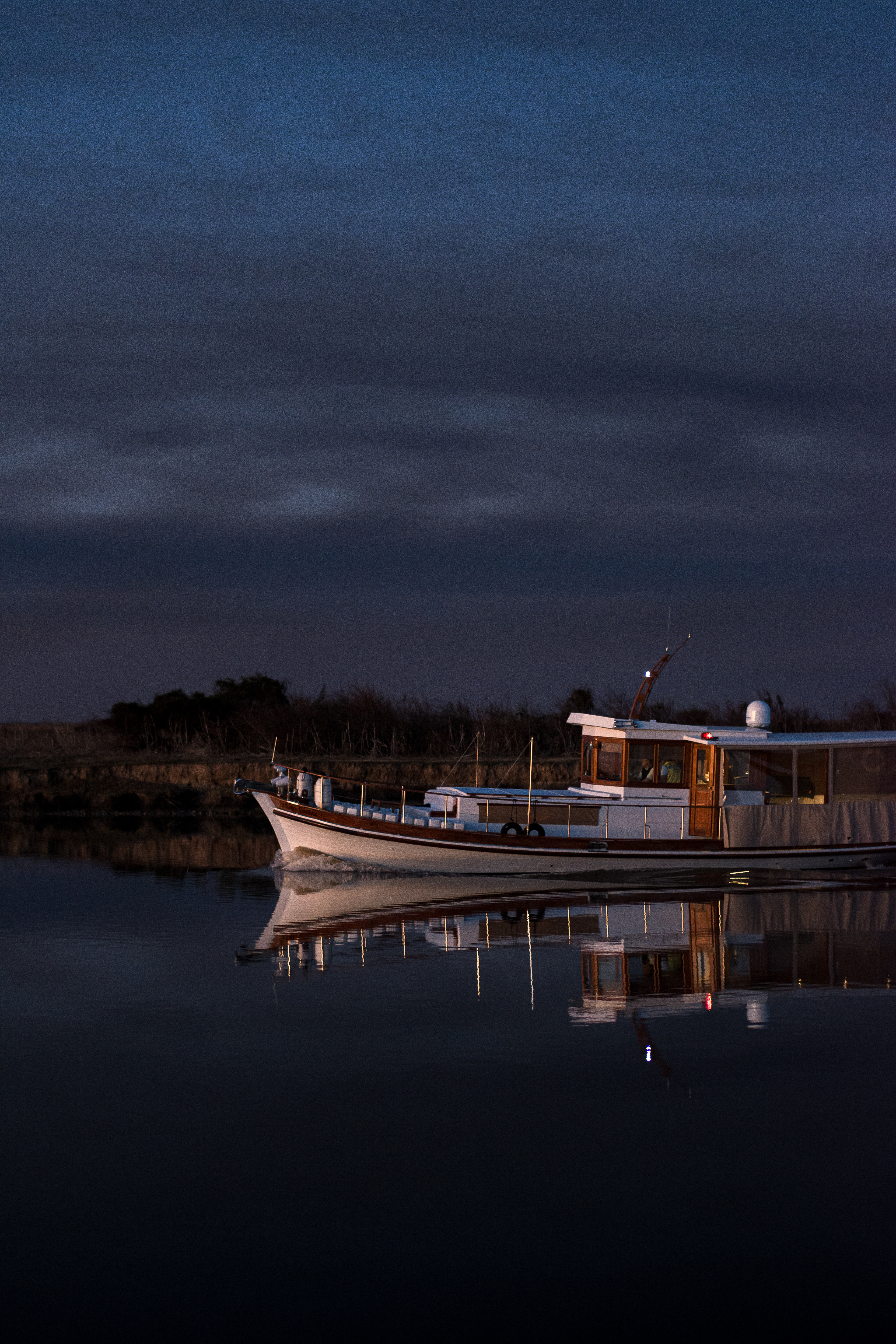 50mm - f/2 - 1/160- iso 1250