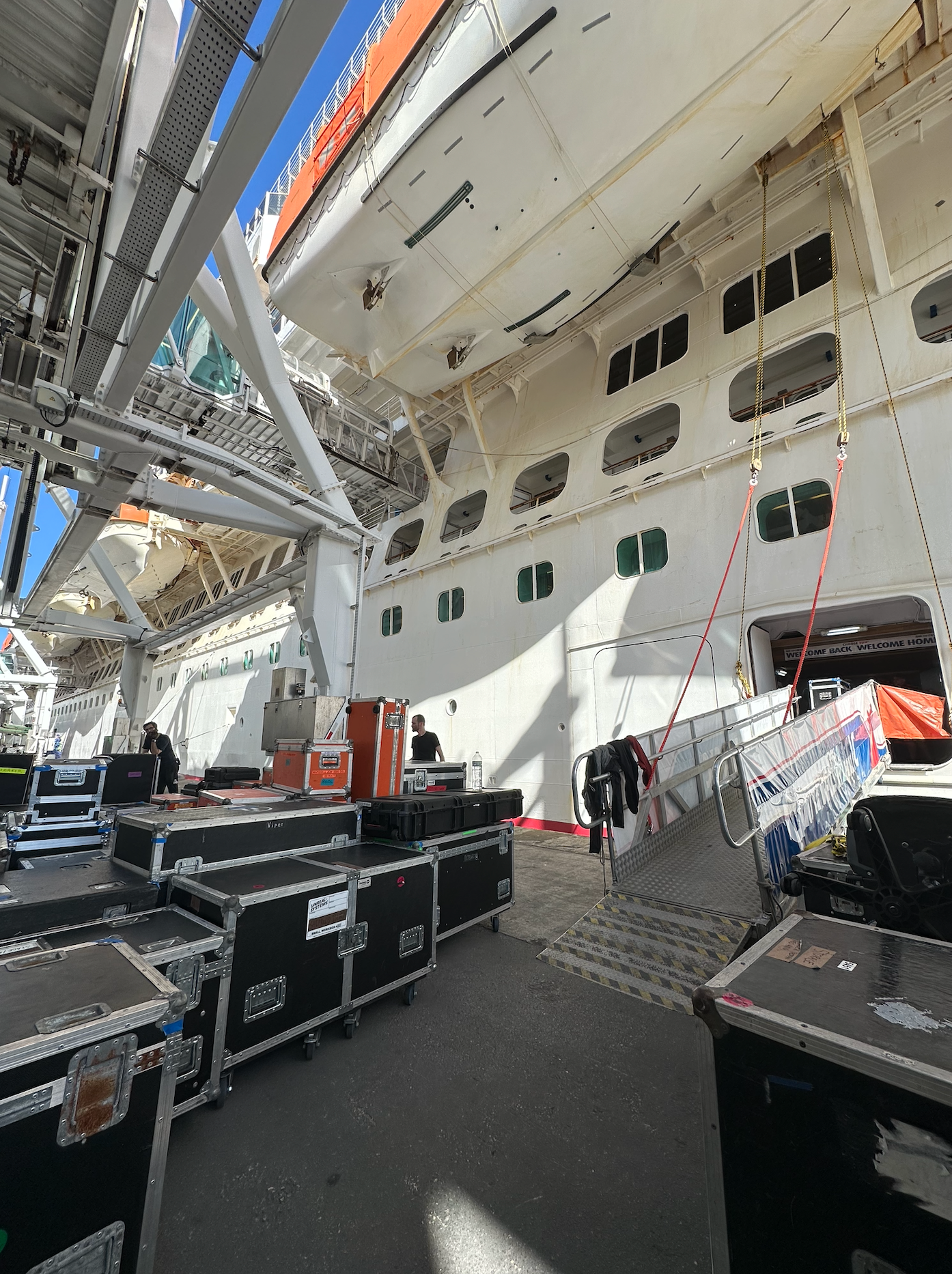 Load out views!