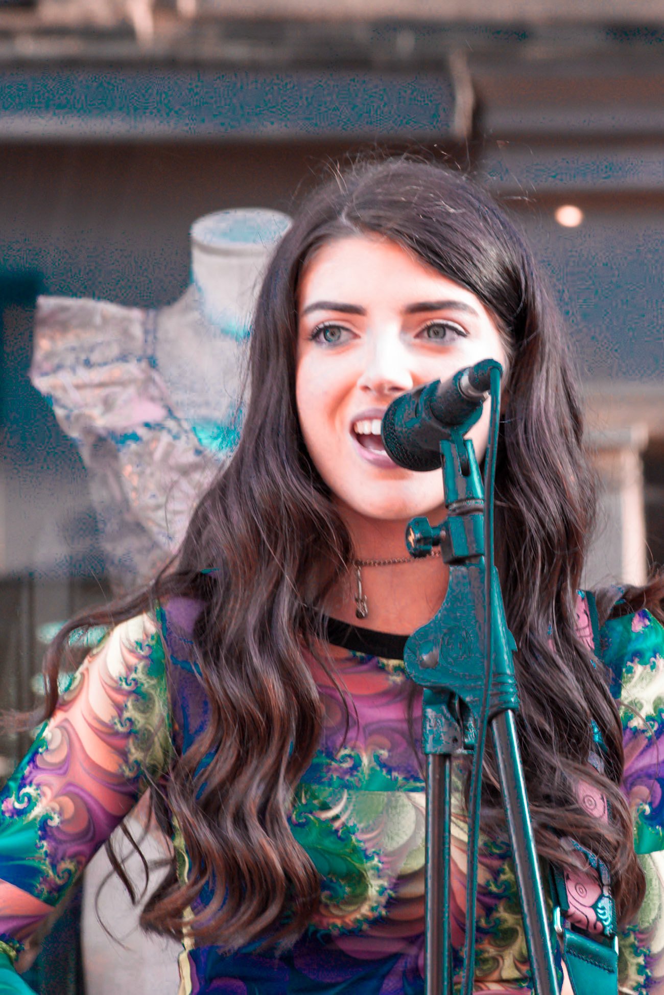 Dublin, Ireland. 28th November, 2018. Dea Matrona Busking in Grafton Street great Pop/Rock girls band. Featuring: Mollie McGinn Orlaith Forsythe Mamie McGinn Credit: Fabrice Jolivet