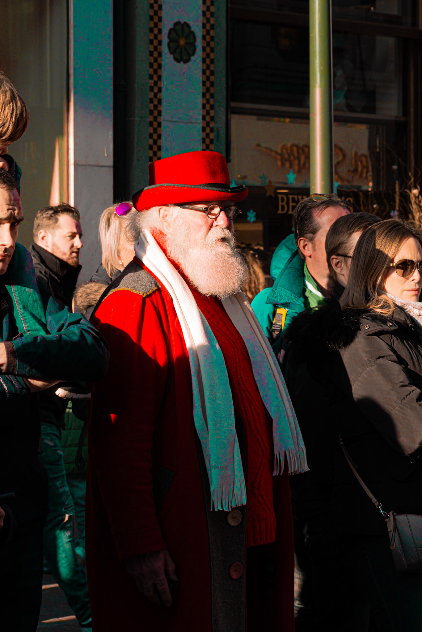 Dublin, Ireland. 28th November, 2018. Dea Matrona Busking in Grafton Street great Pop/Rock girls band. Featuring: Mollie McGinn Orlaith Forsythe Mamie McGinn Credit: Fabrice Jolivet