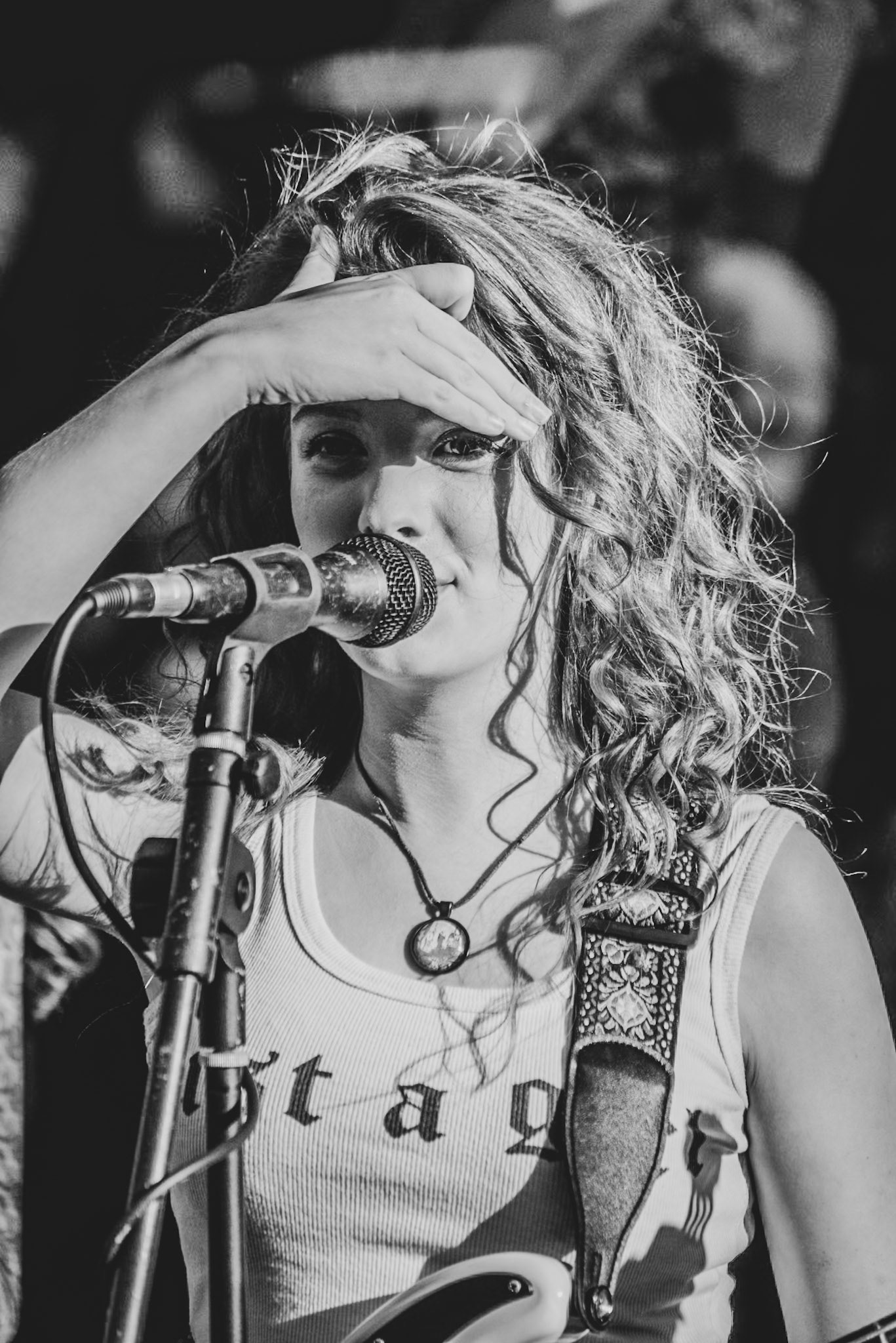 Dublin, Ireland. 28th November, 2018. Dea Matrona Busking in Grafton Street great Pop/Rock girls band. Featuring: Mollie McGinn Orlaith Forsythe Mamie McGinn Credit: Fabrice Jolivet