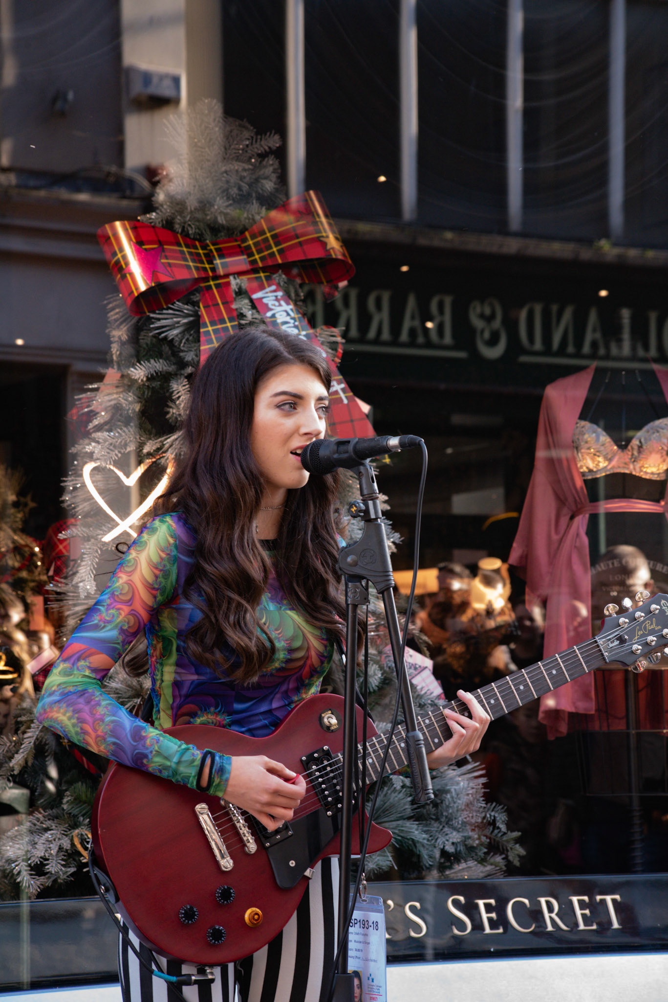 Dublin, Ireland. 28th November, 2018. Dea Matrona Busking in Grafton Street great Pop/Rock girls band. Featuring: Mollie McGinn Orlaith Forsythe Mamie McGinn Credit: Fabrice Jolivet