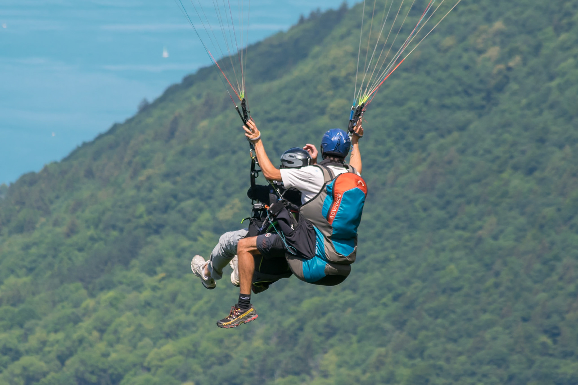 Annecy, France. 11th July, 2018. Paragliding start at Annecy Lac Credit: Fabrice Jolivet