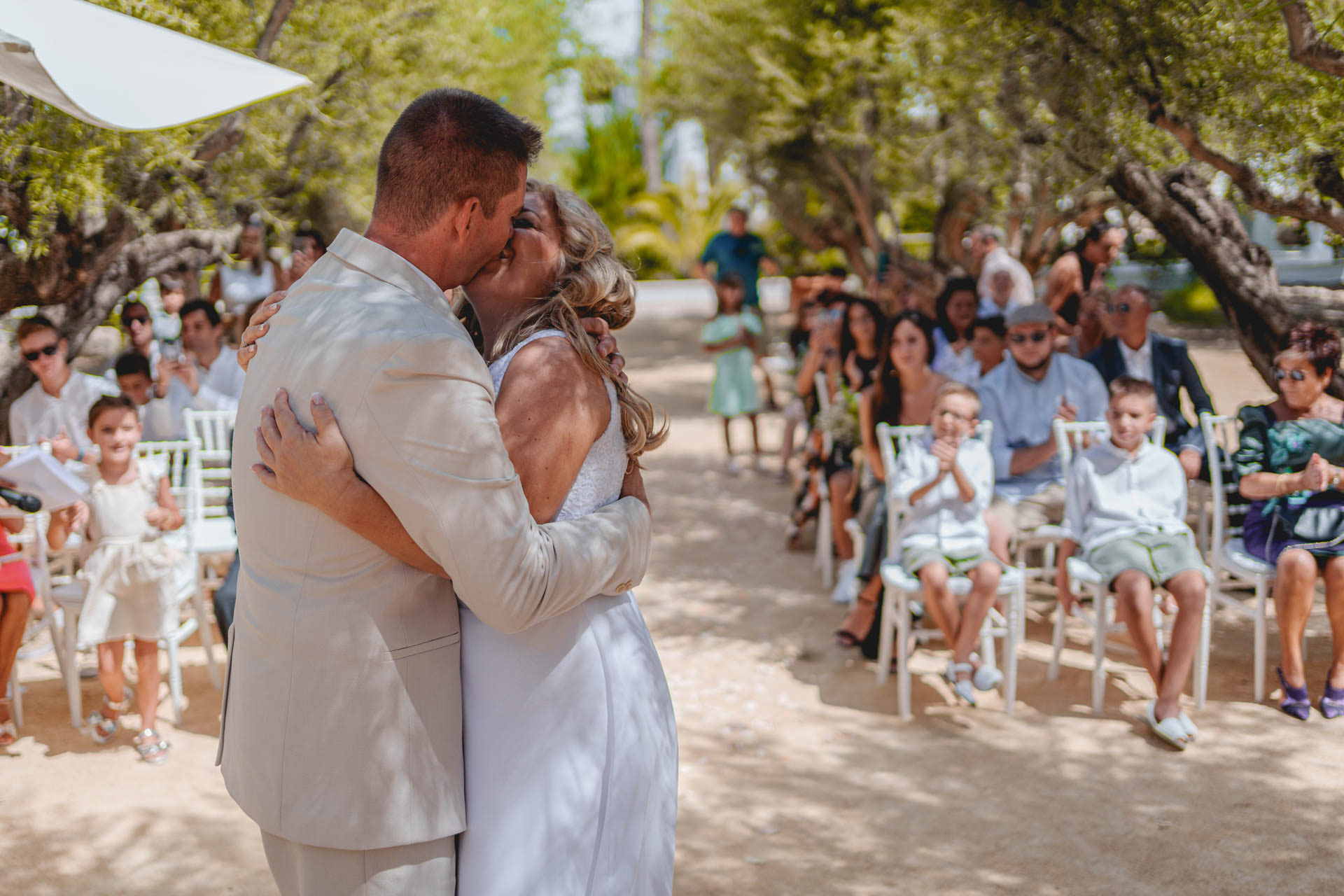 BODA FAMILIAR EN VILLA MARCONI DE DIE hecho por Miguel Zare 