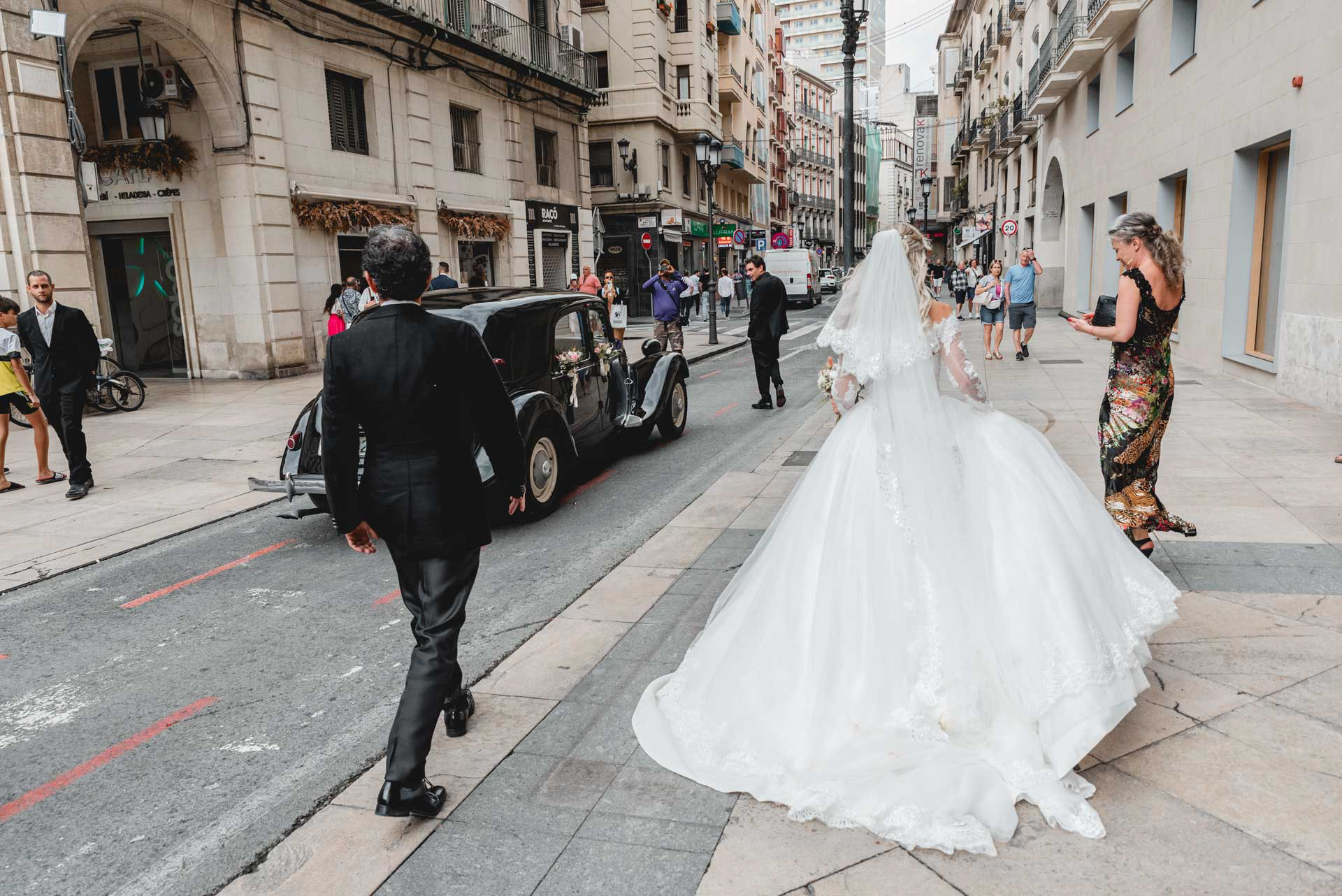 fotógrafo de bodas en el ayuntamiento  alicante 