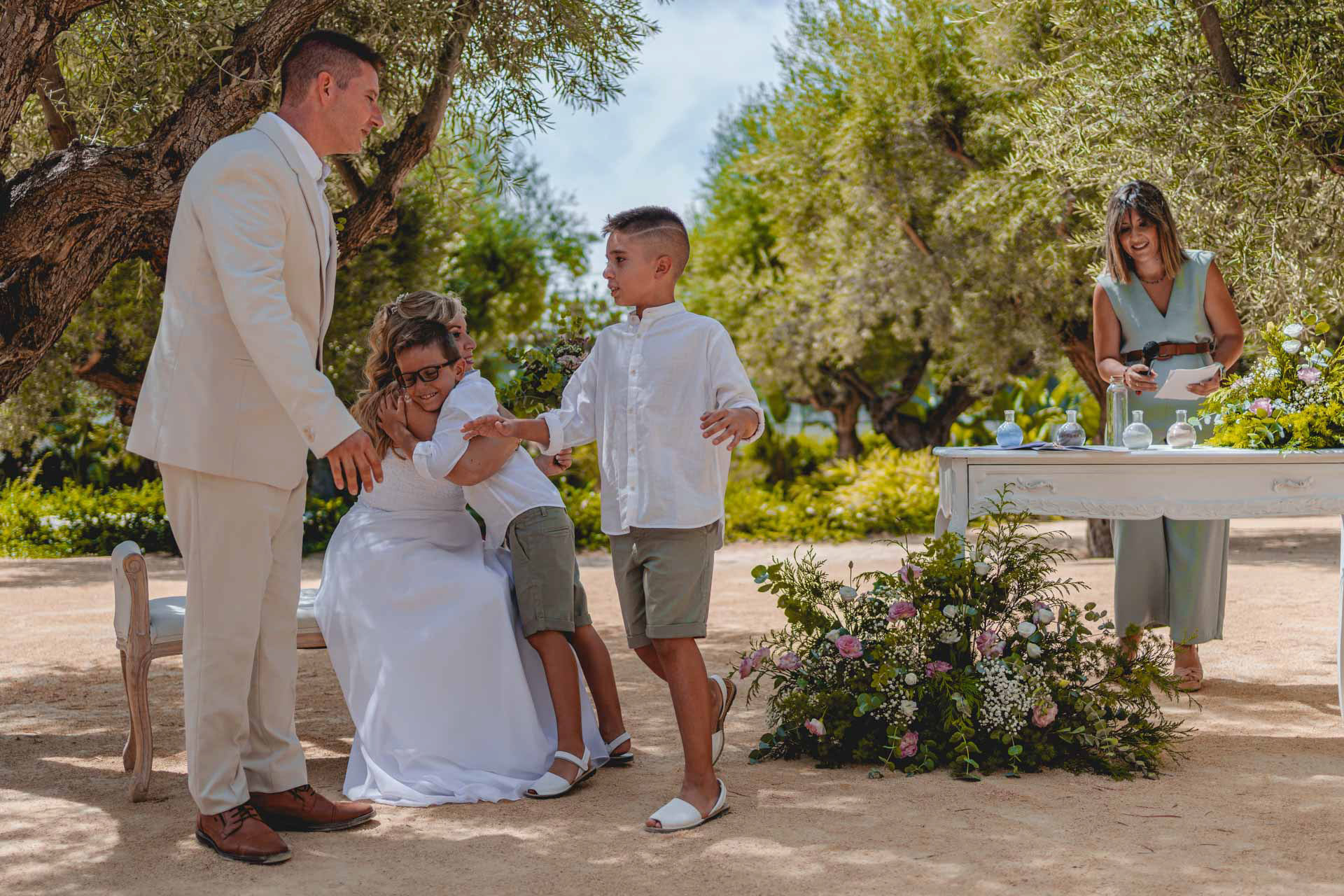 BODA FAMILIAR EN VILLA MARCONI DE DIE hecho por Miguel Zare 