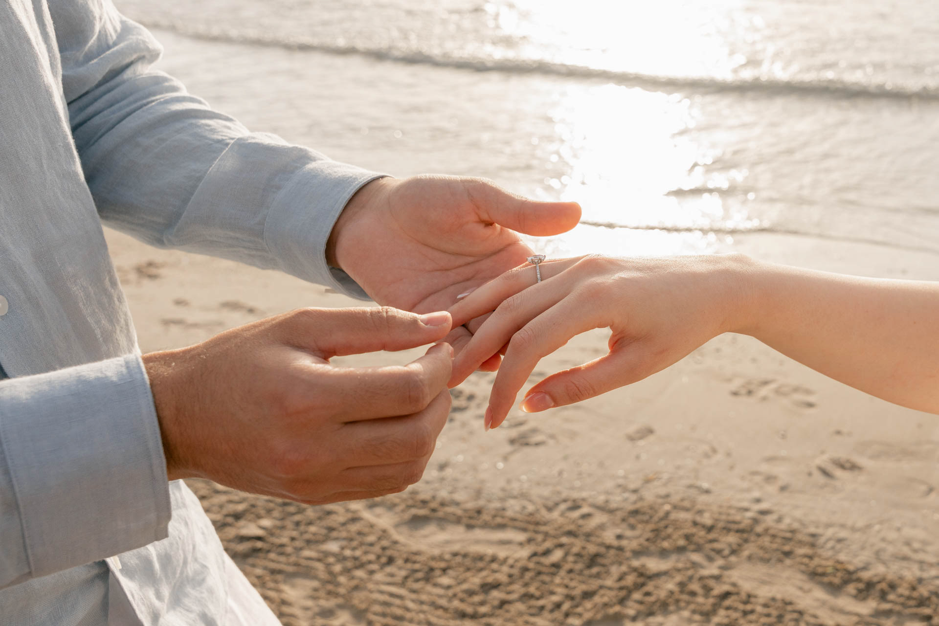 Propuesta de matrimonio sorpresa en Playa de San Juan Alicante fotografo Miguel Zare