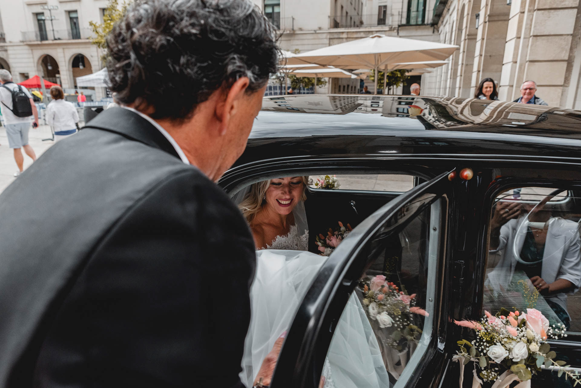 fotógrafo de bodas en el ayuntamiento  alicante 