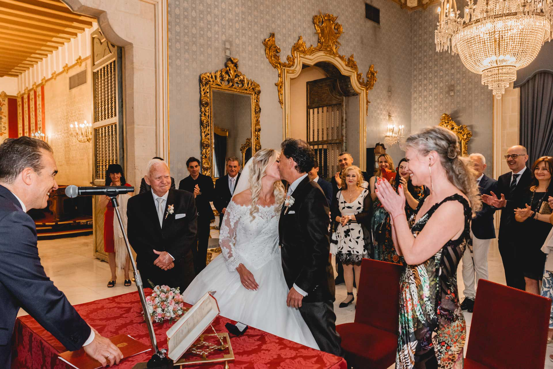 fotógrafo de bodas en el ayuntamiento  alicante 