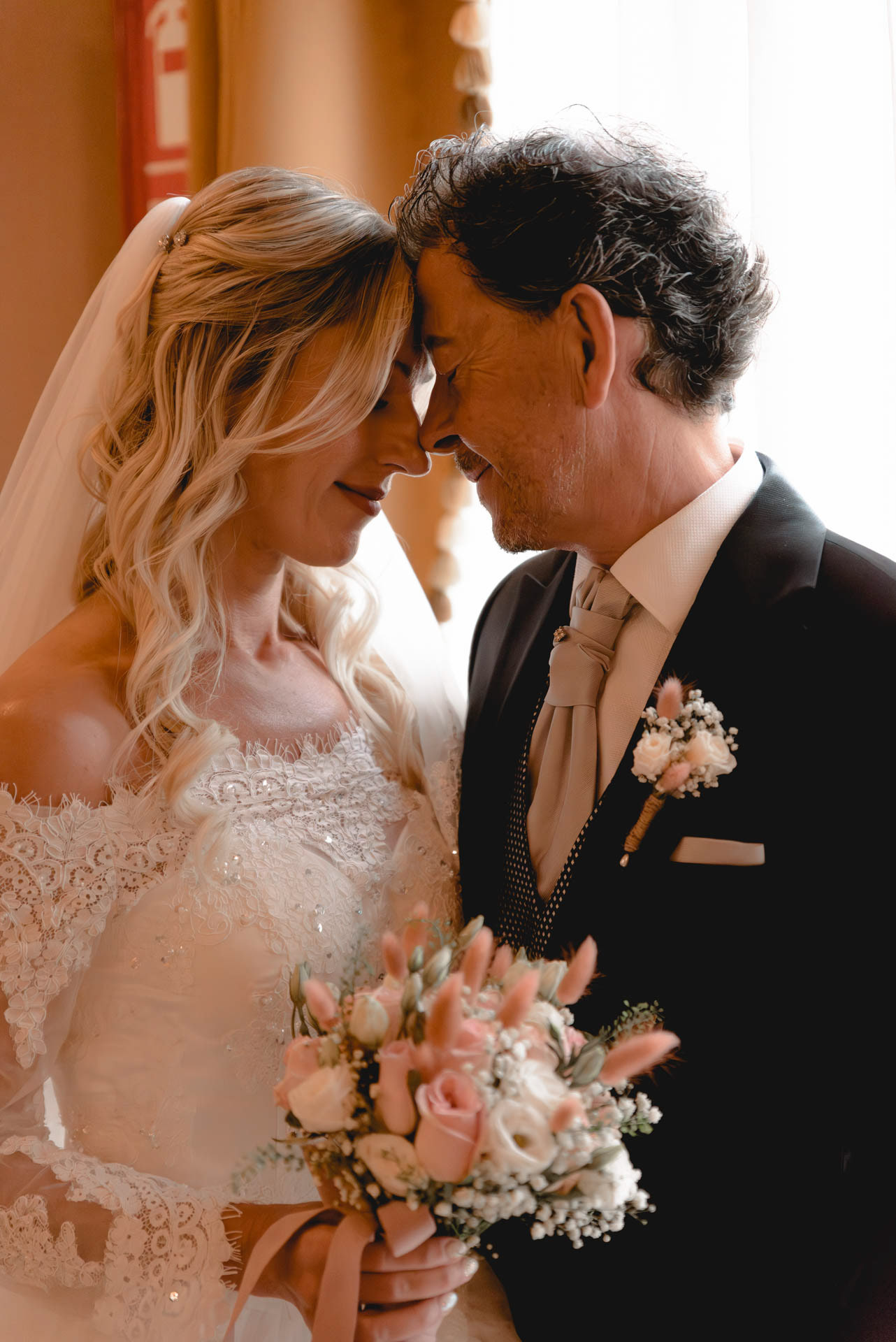 fotógrafo de bodas en el ayuntamiento  alicante 