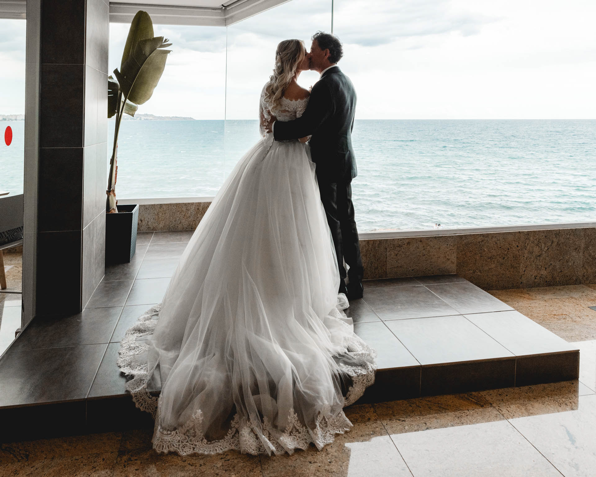 fotógrafo de bodas en el ayuntamiento  alicante 