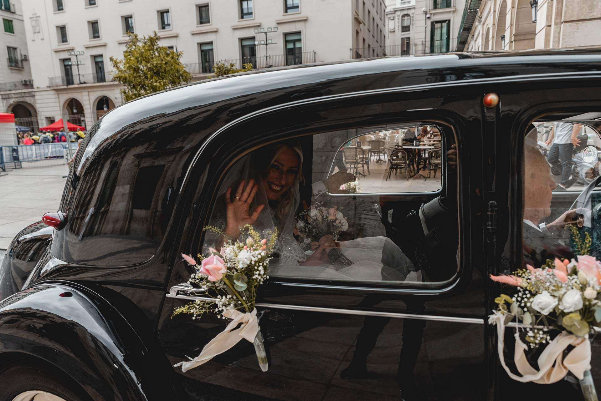 fotógrafo de bodas en el ayuntamiento  alicante 
