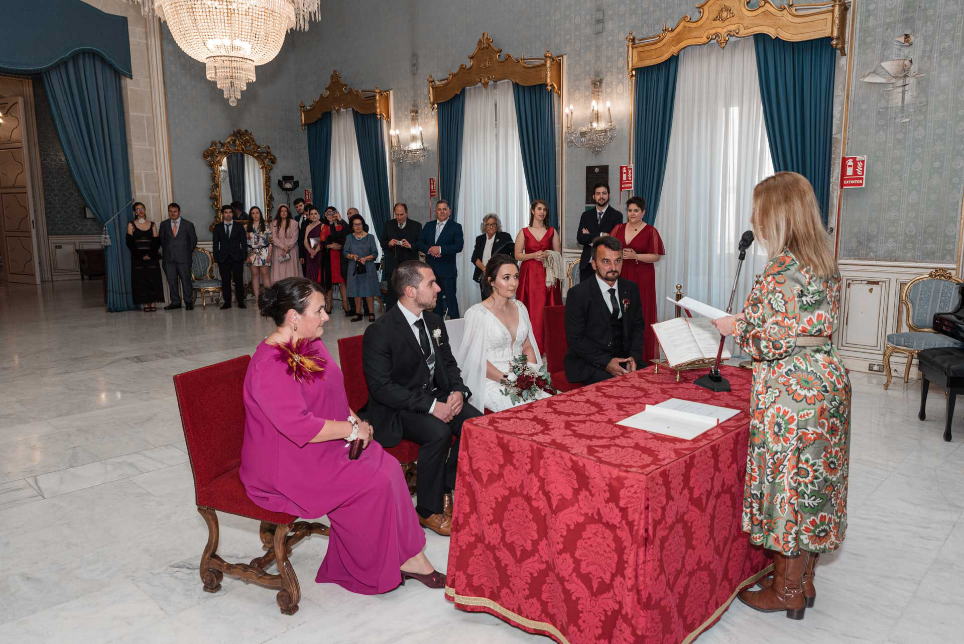 Fotógrafo de bodas en el ayuntamiento de Alicante