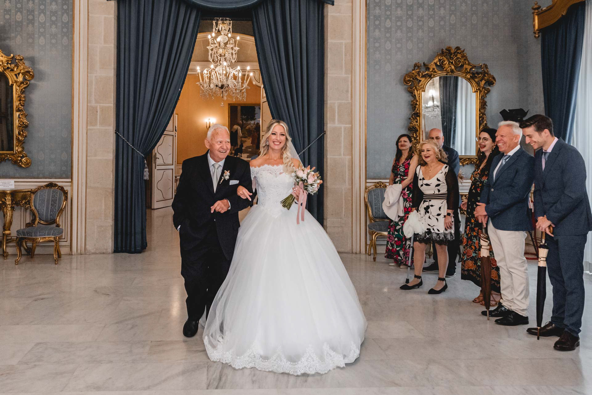 fotógrafo de bodas en el ayuntamiento  alicante 