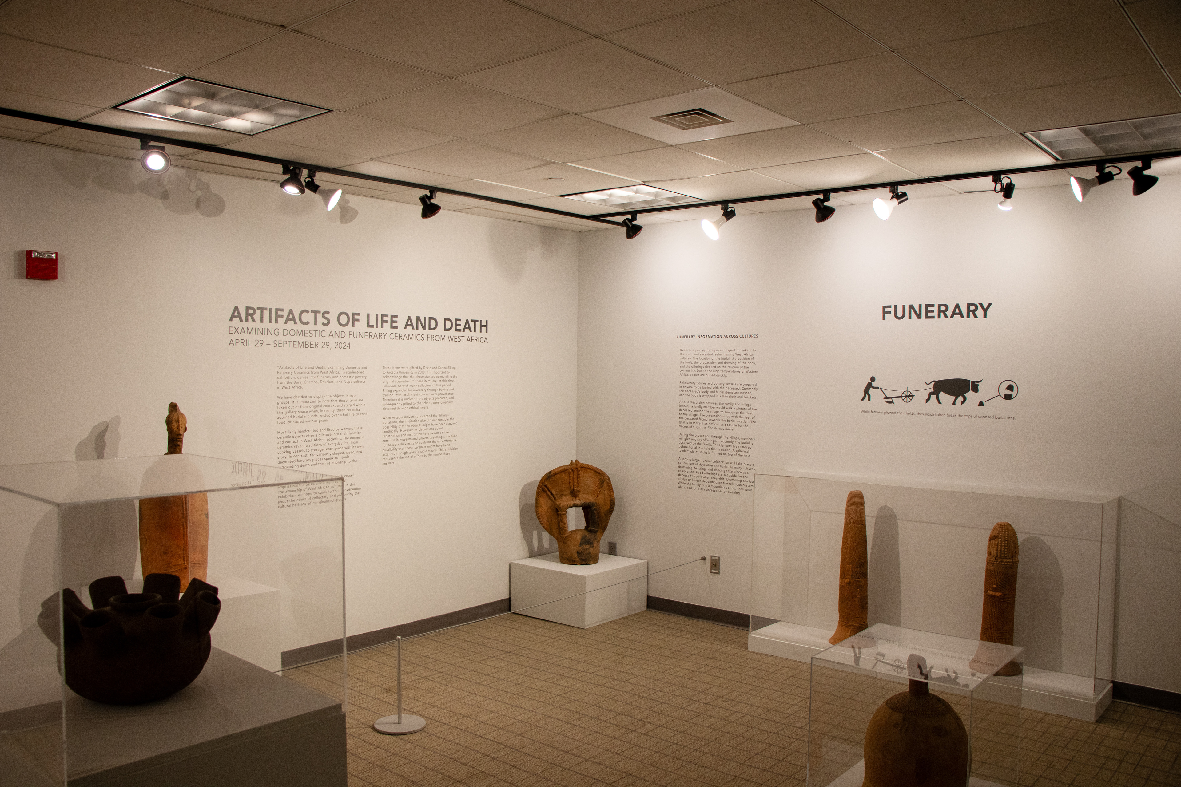 Funerary Pottery and Main Wall
