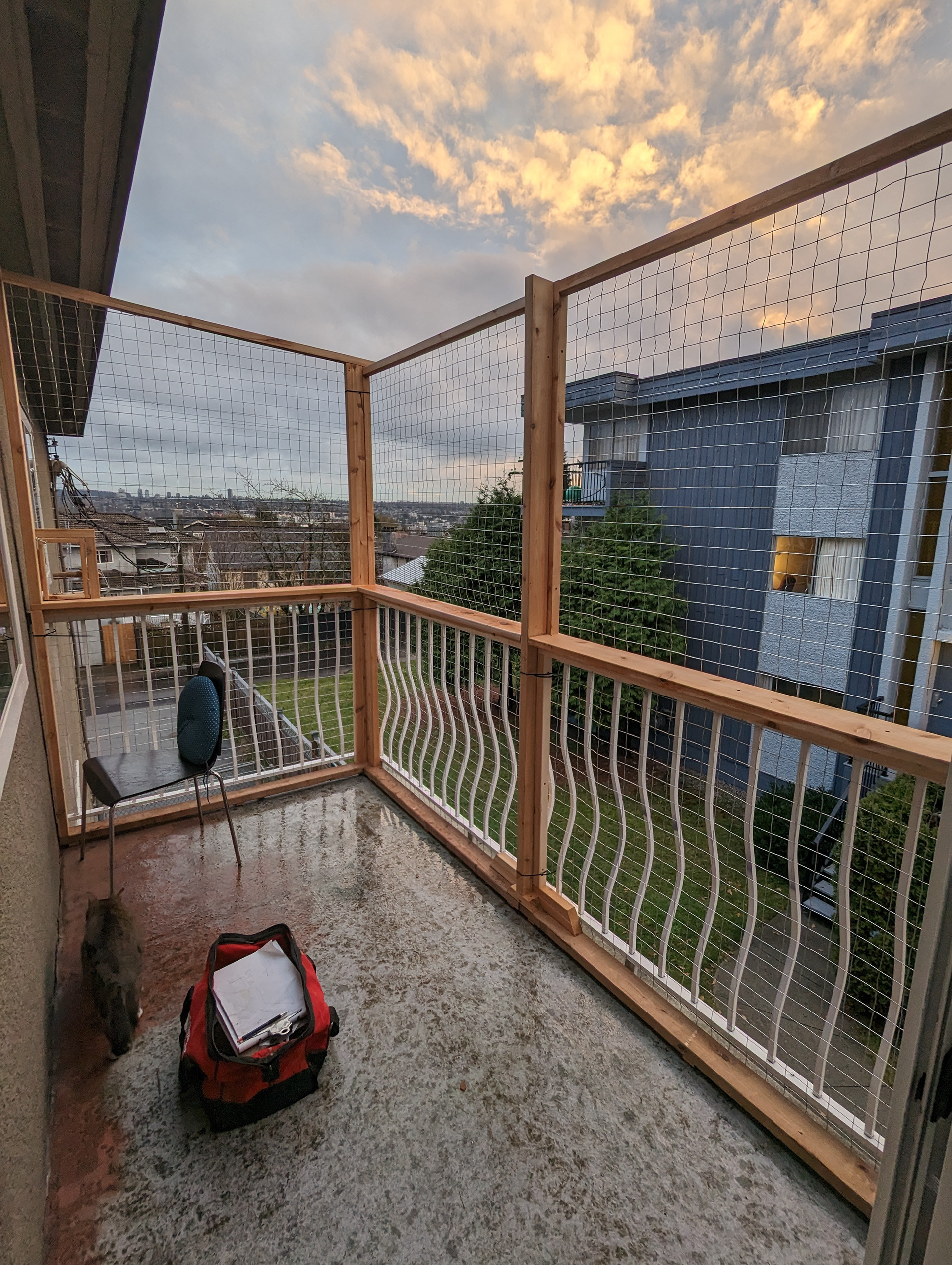 Ohhhh, the roof isn't there yet. 