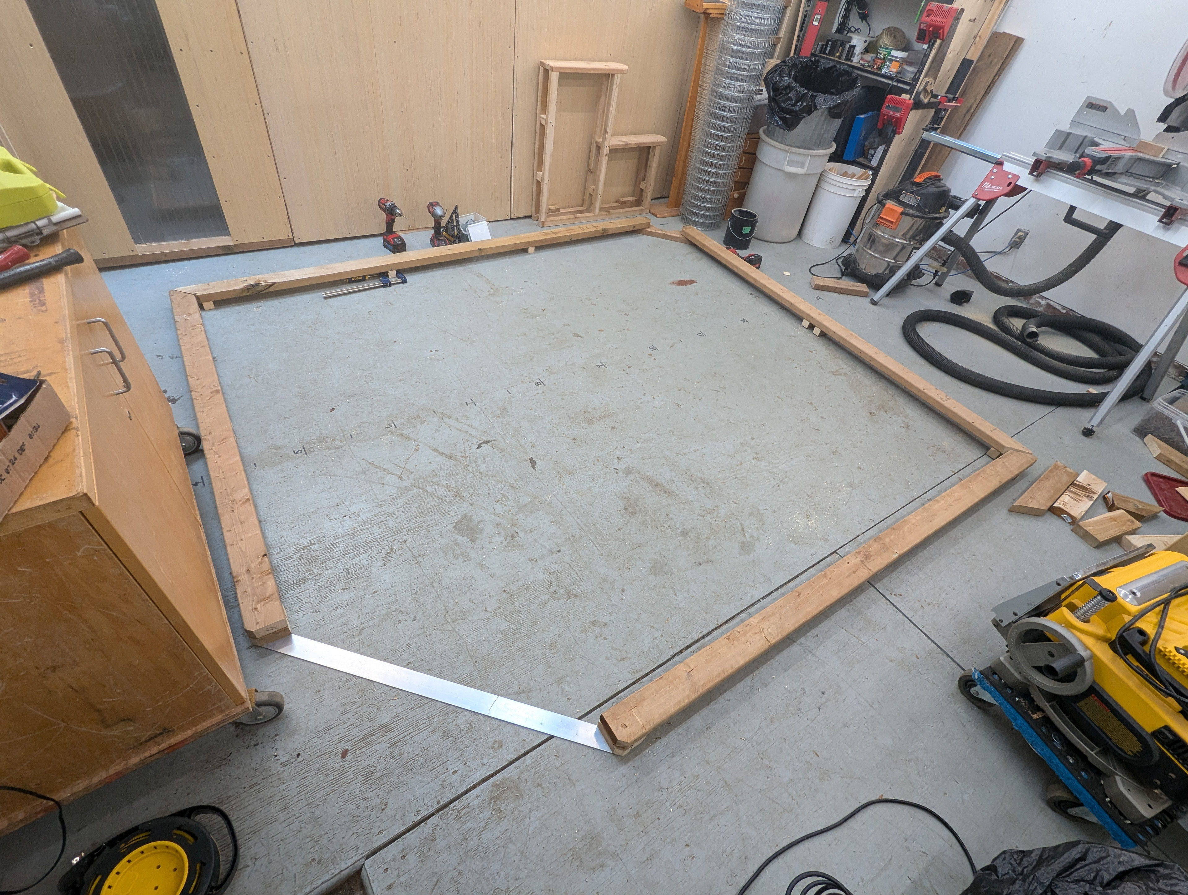 One of the first criteria asked for was that a wheelchair user would be able to visit the catio. So glad to have had the pressure to think up a low-profile entrance!