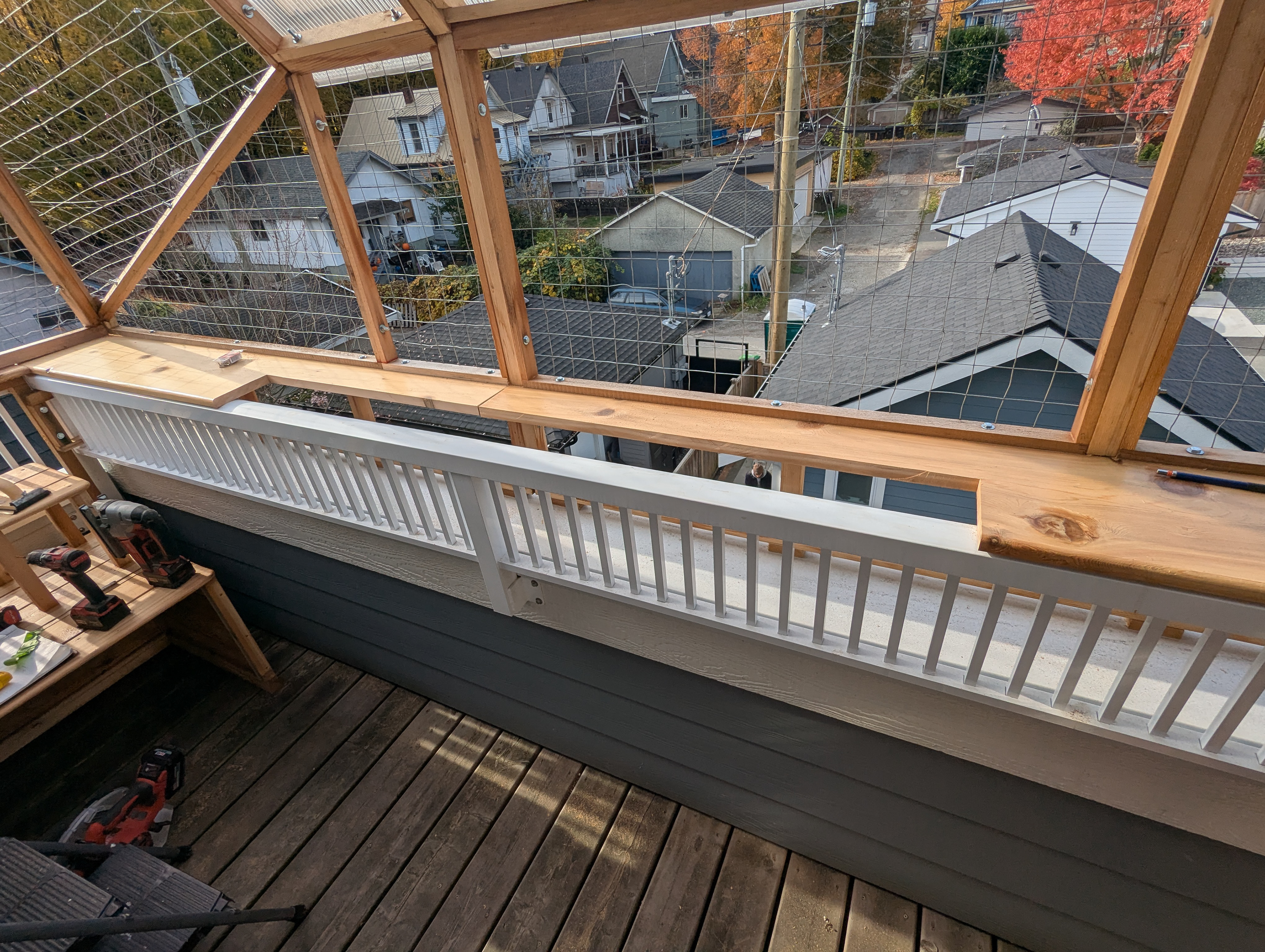 As the leaves started to fall, a method was needed to clean off the surface below the platform. 