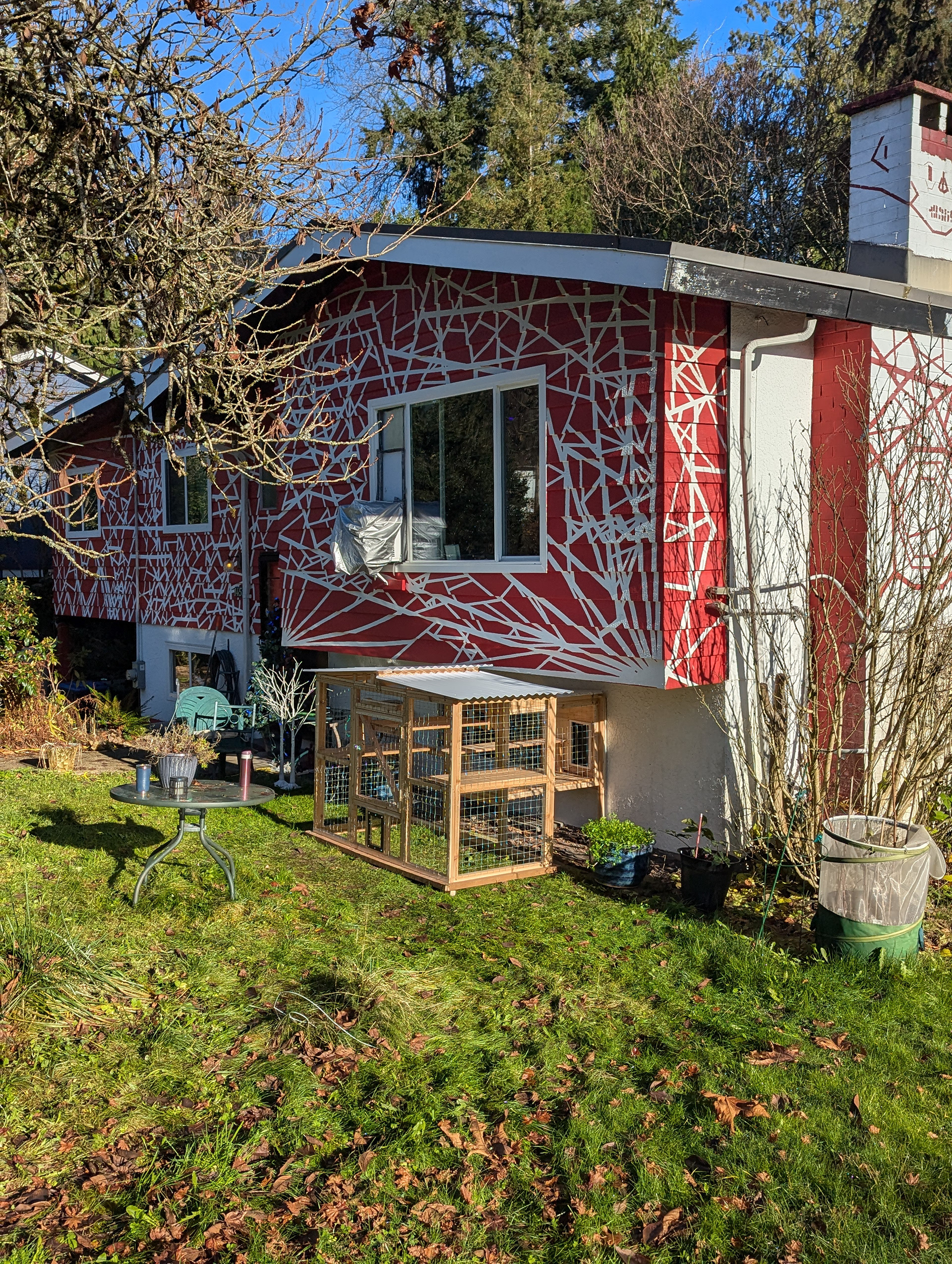 I tried to pick up the lines of the people house. Ten points if you email me with the significance of the paint scheme...