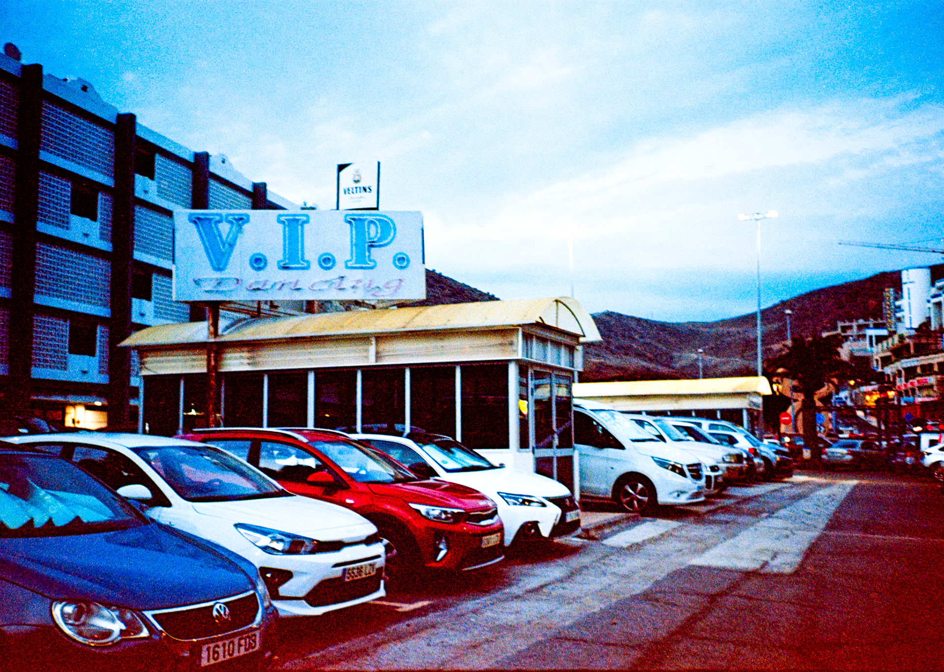 Negative Lab Pro v3.0.2 | Color Model: Basic | Pre-Sat: 4 | Tone Profile: Linear | LUT: Natural