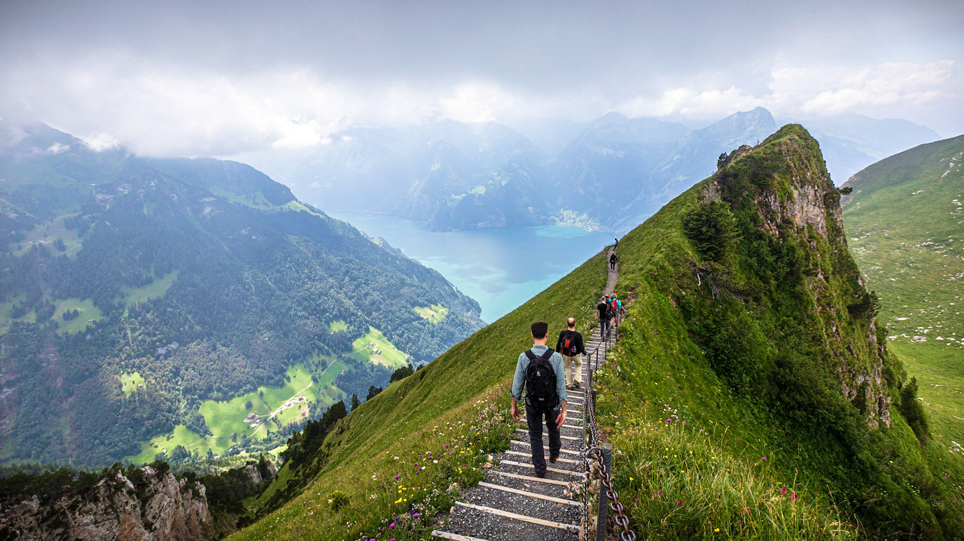 Hiking the Gratweg Stoos