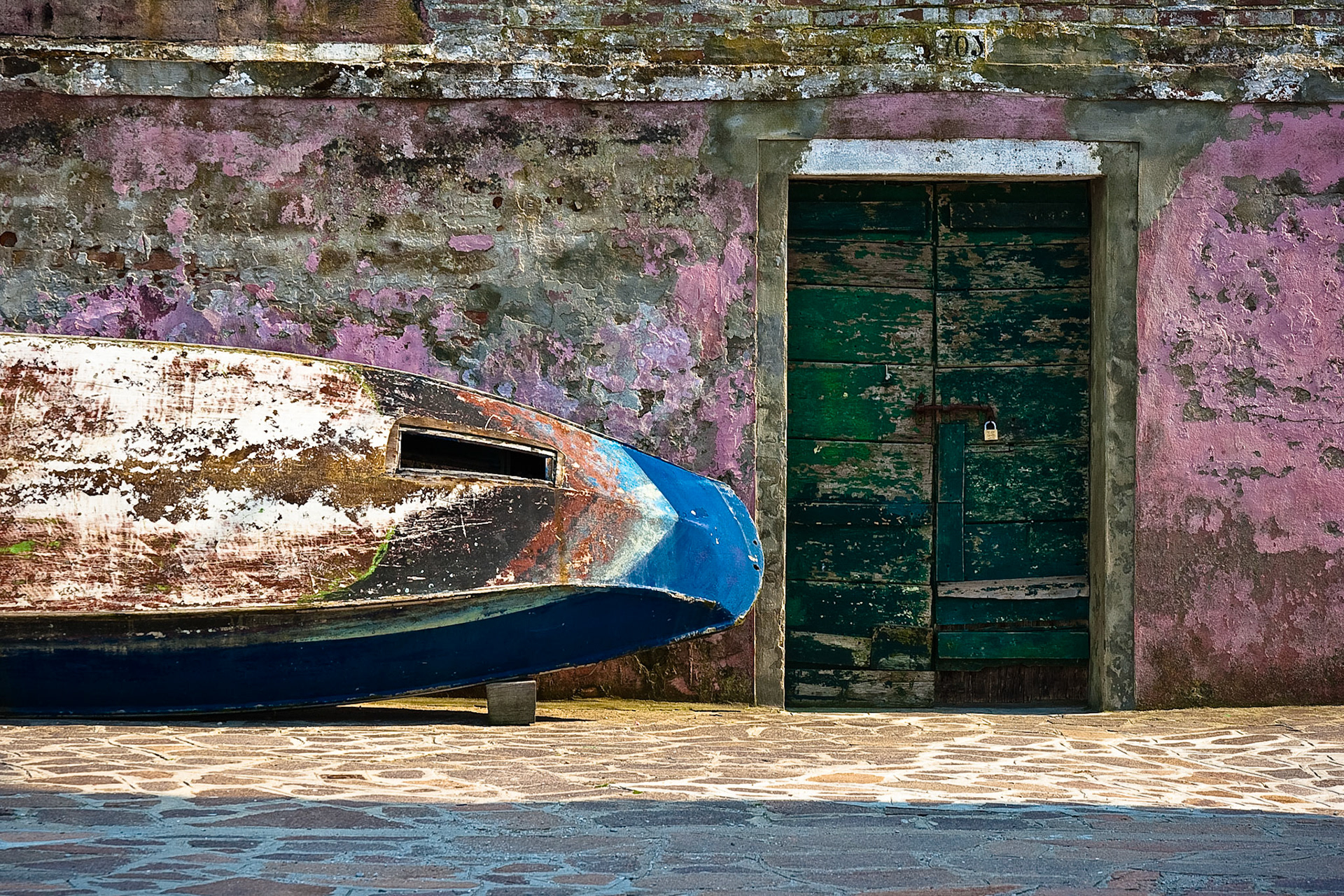 703, Burano