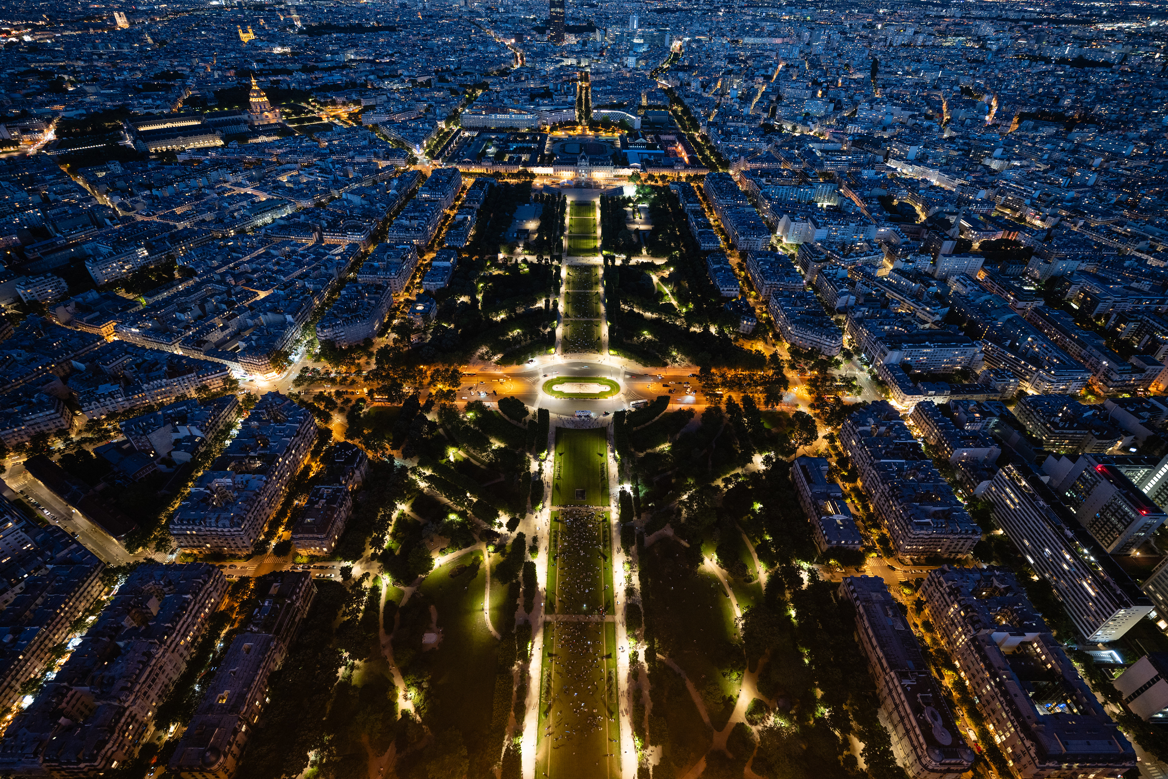 Hôtel des Invalides,  Notre-Dame de Paris, Église Saint-Sulpice, Panthéon, & École Militaire