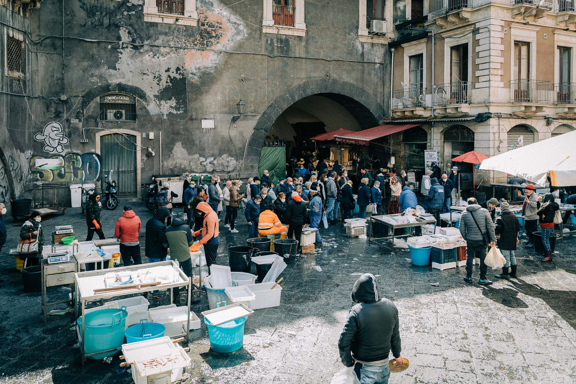 Travel photo showing the fish market in Catania, Sicily