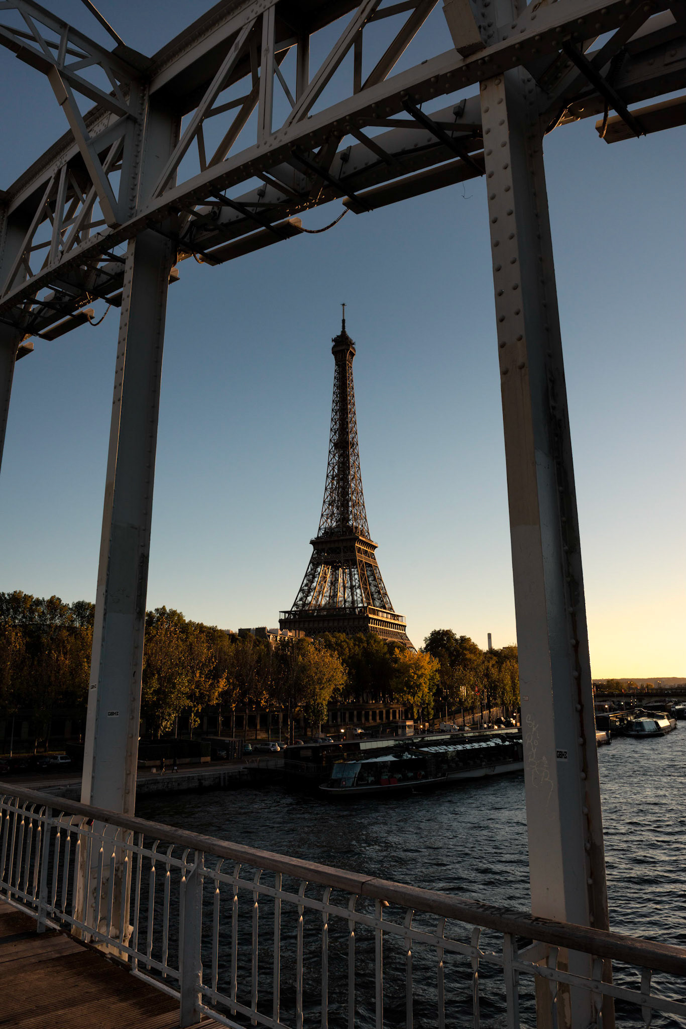 Paris : tour Eiffel de la passerelle Debilly