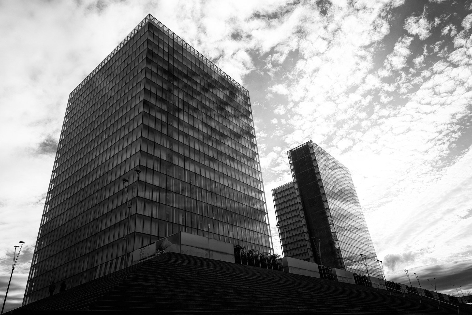 Paris : BNF site François-Mitterrand vue de l'angle nord-ouest