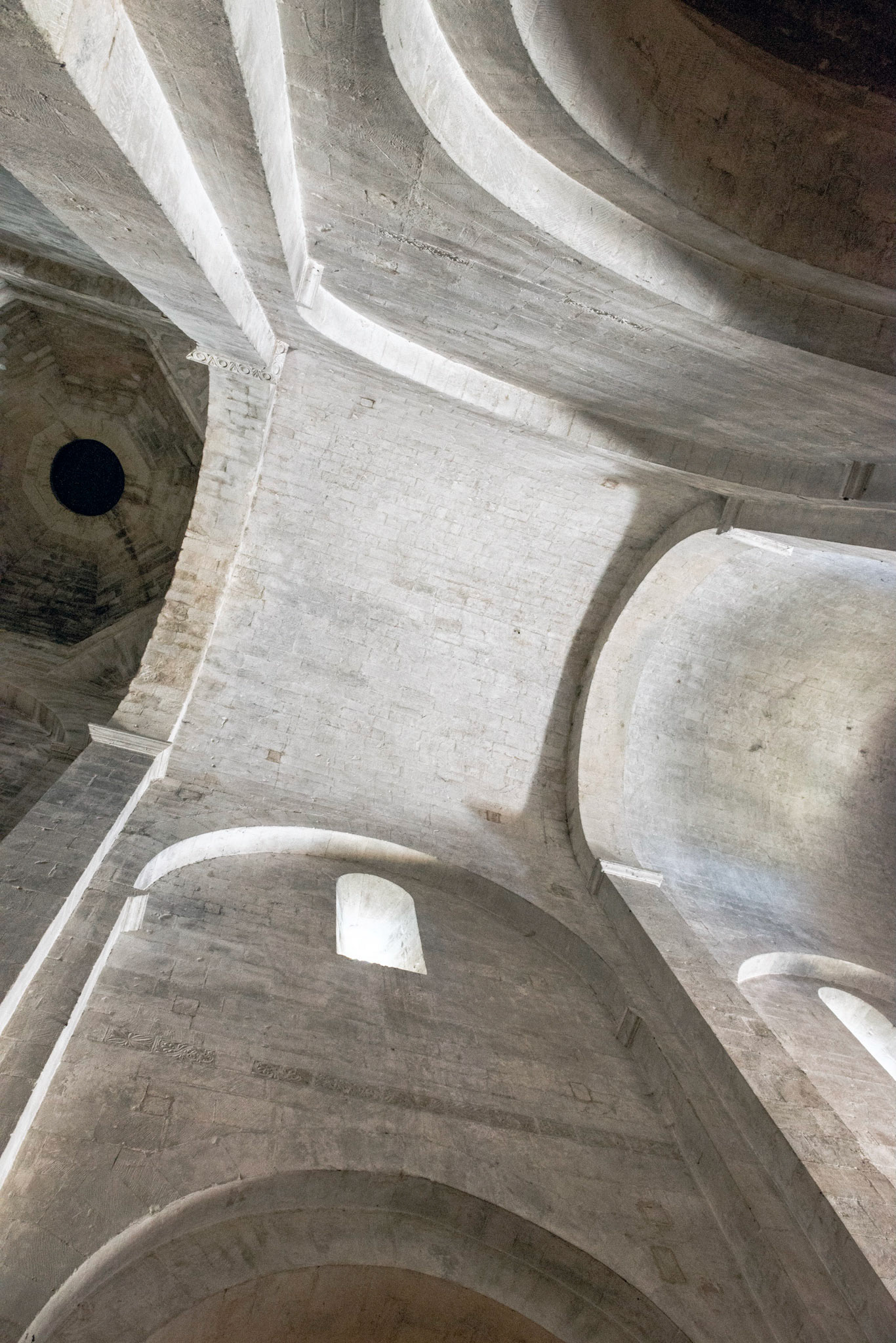 La Garde-Adhémar : plafond de l'église Saint-Michel