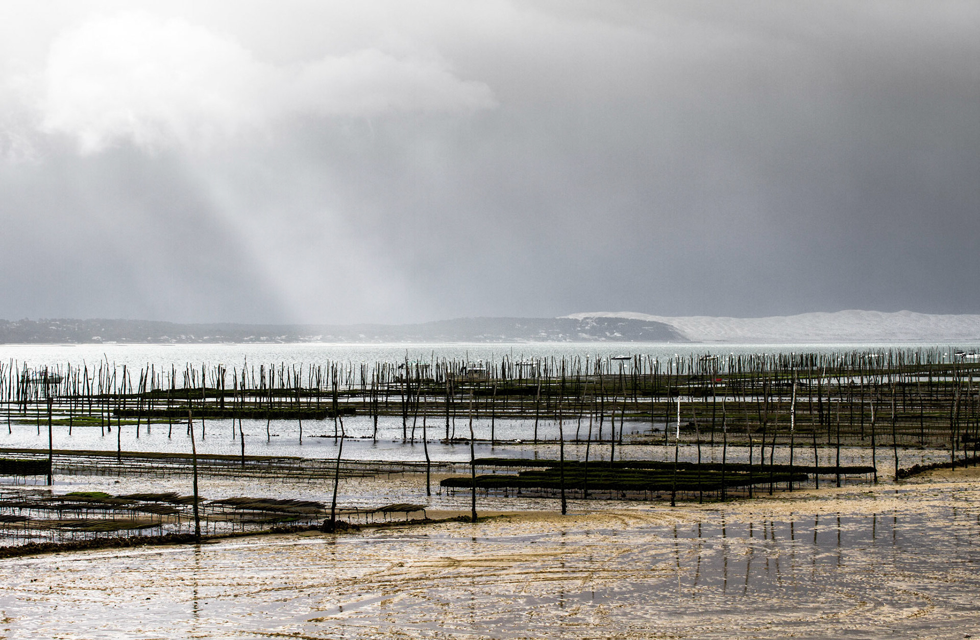 Lège-Cap-Ferret : orage sur le bassin d'Arcachon