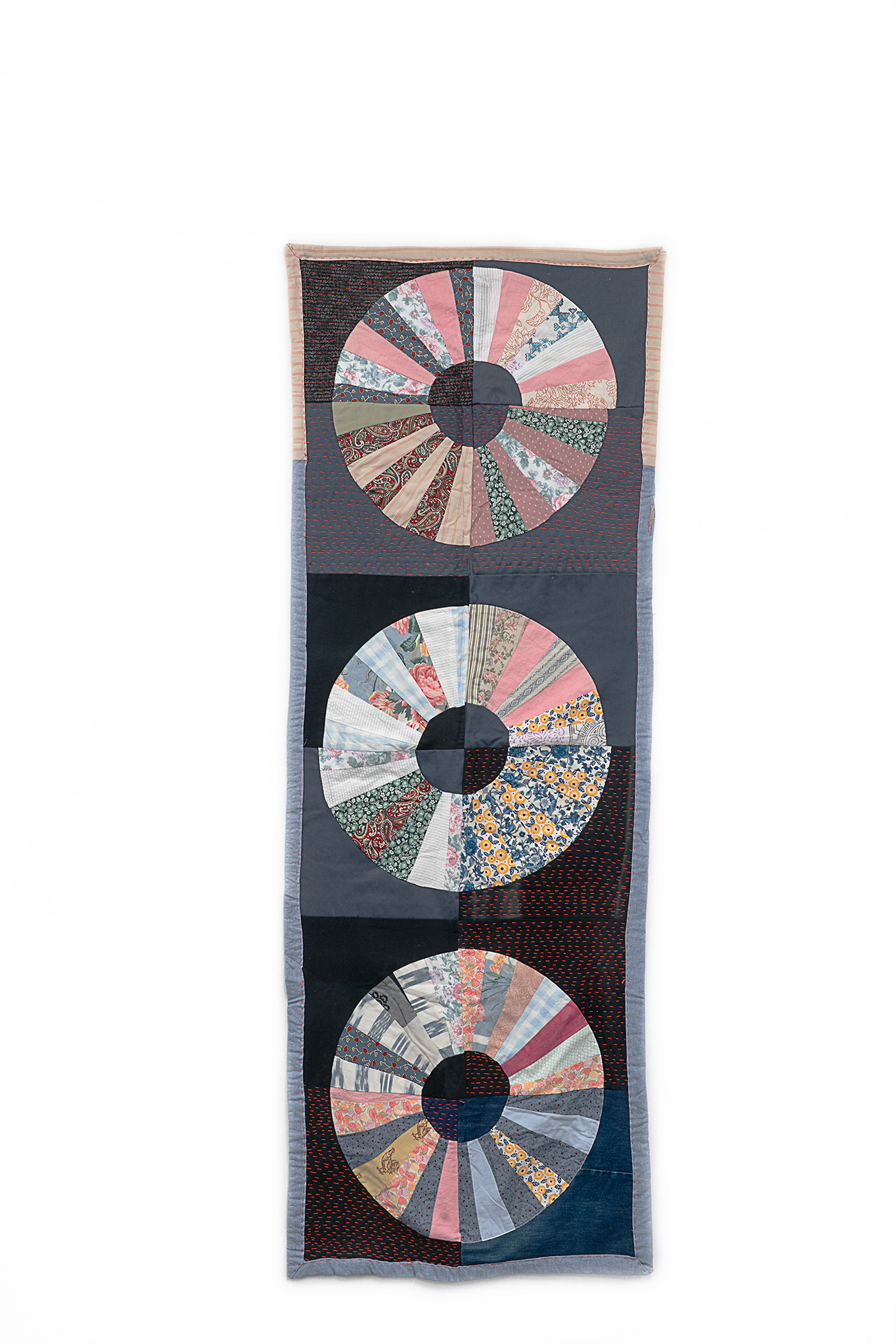 QUILT BY: Haley Redding, Fiona Agger, Heather Bartow, Matisse Wishlist Coxen, Marie Edland, Celia Jailer, Eli Kleinsmith, Pierie Korostoff, Zoe Macdonald, Louise Sullivan, Ruby Joy Idalee Wishlist, Joie Humphrey