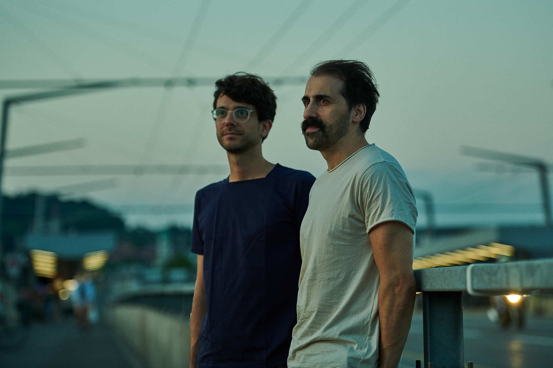 Grandbrothers, Musicians