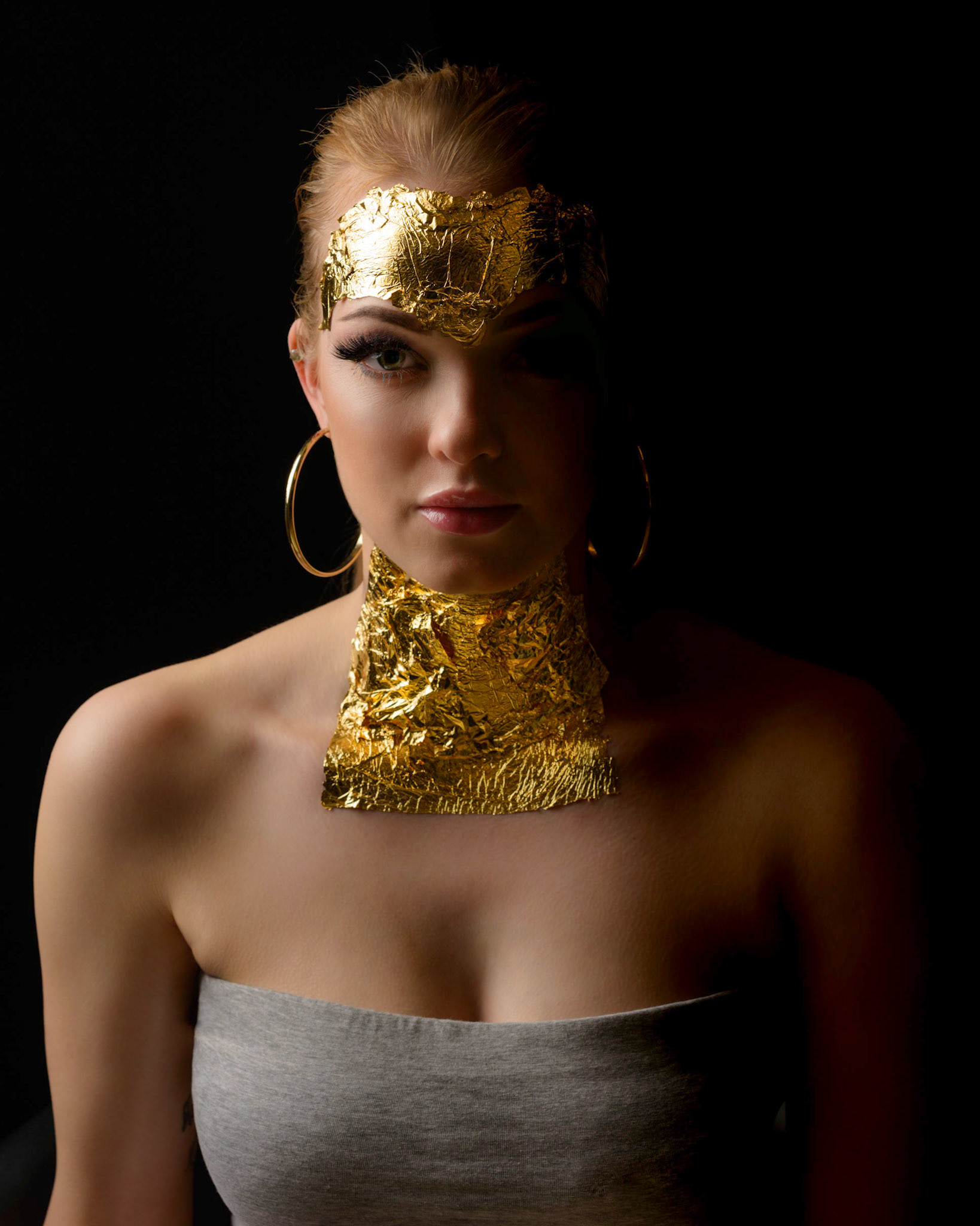 Blattgold-Shooting mit Celina