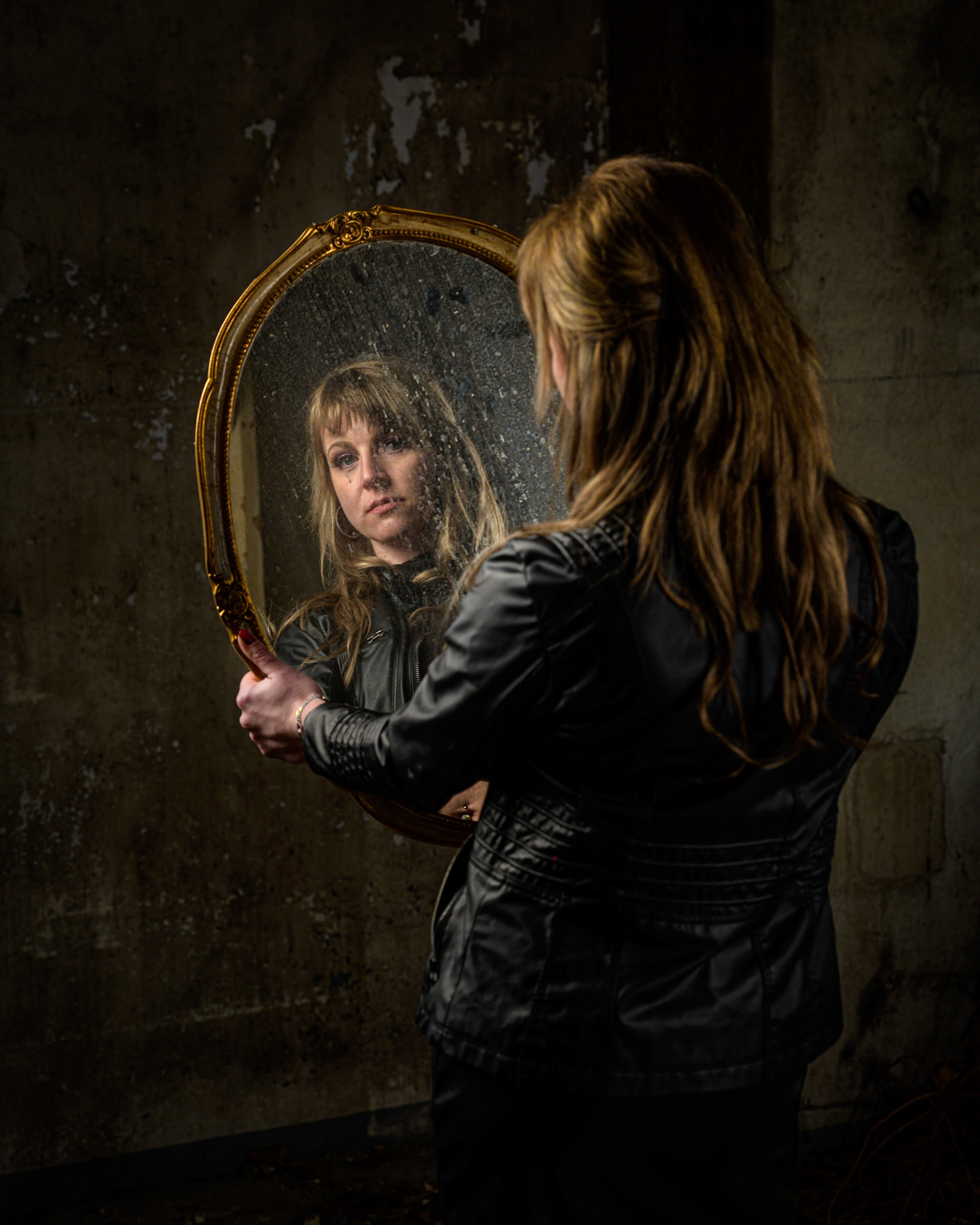 Lostplace-Shooting mit Nicole