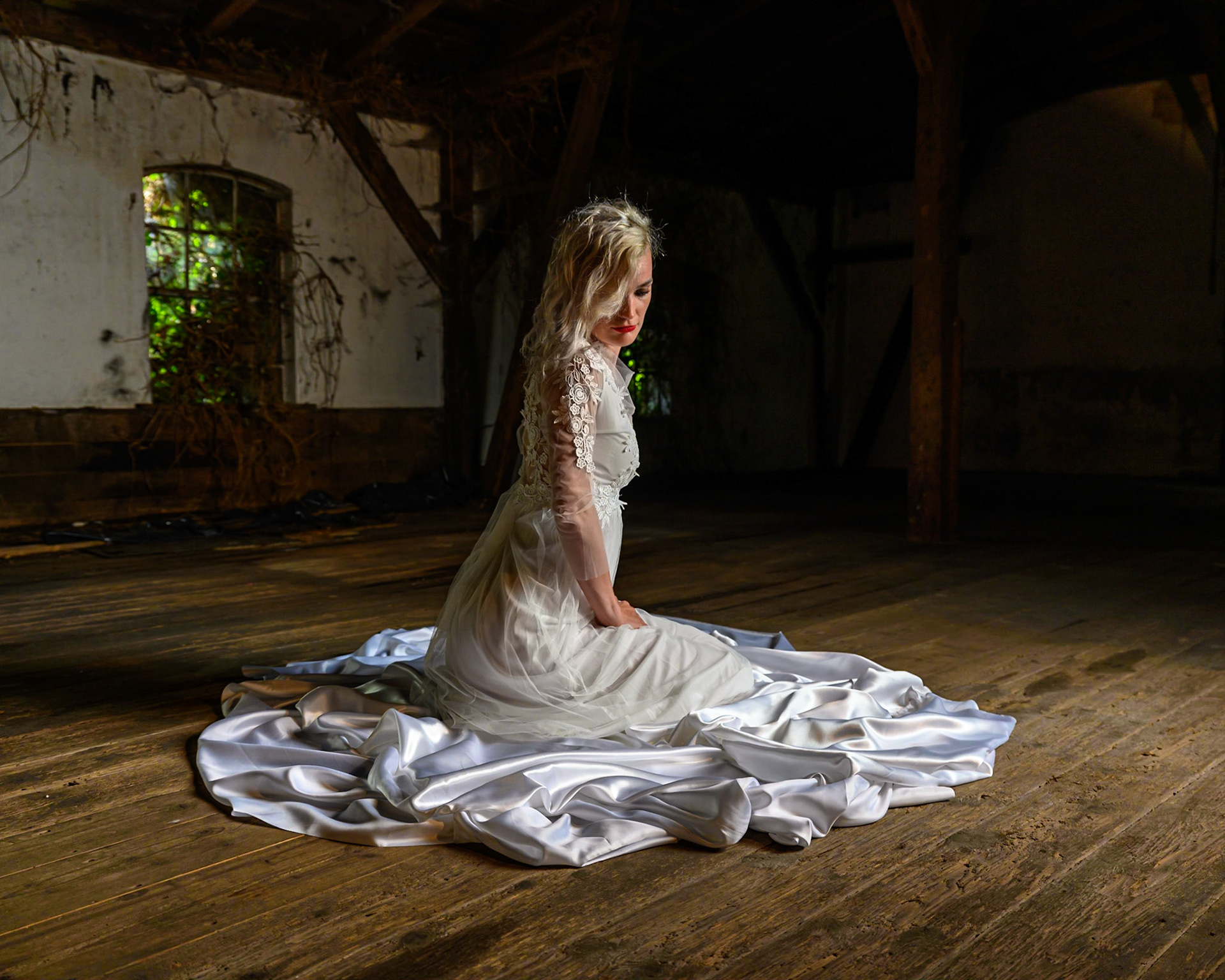 Lostplace-Shooting mit Lauri